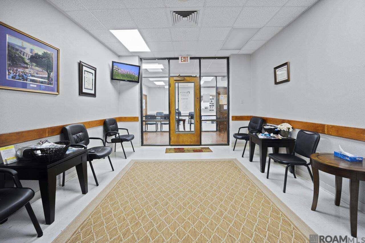 Denham Springs, LA 70726,8369 Florida Blvd ##9