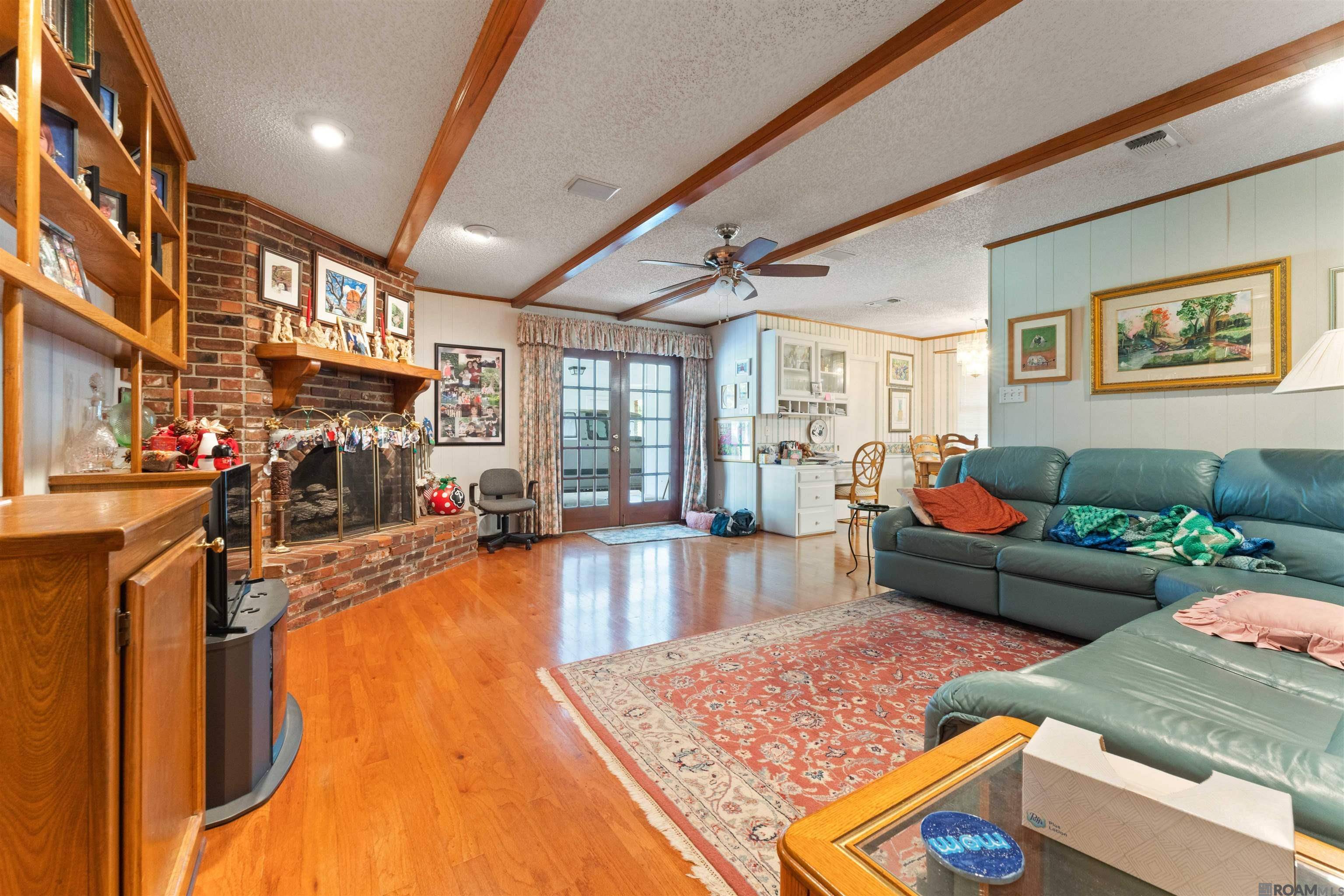 Baton Rouge, LA 70808,702 Bromley Dr