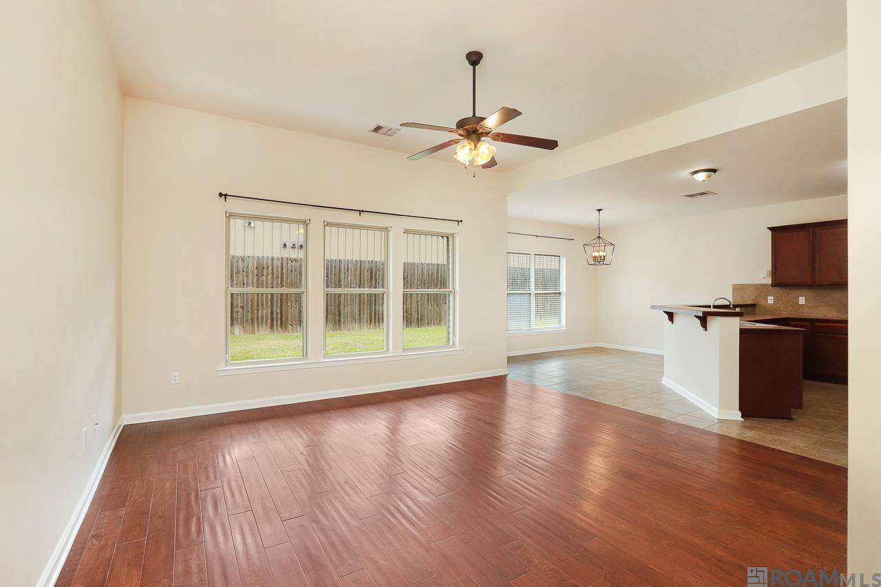 Greenwell Springs, LA 70739,16709 Glenwood Springs Dr