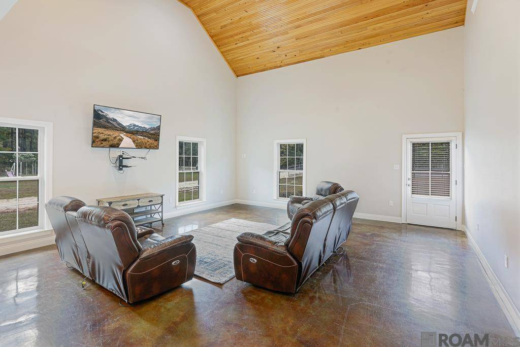 Springfield, LA 70462,23748 Hutchinson Rd