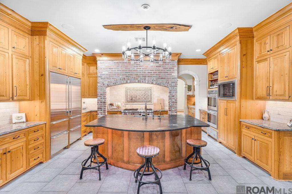 Madisonville, LA 70447,431 Windermere Oaks West