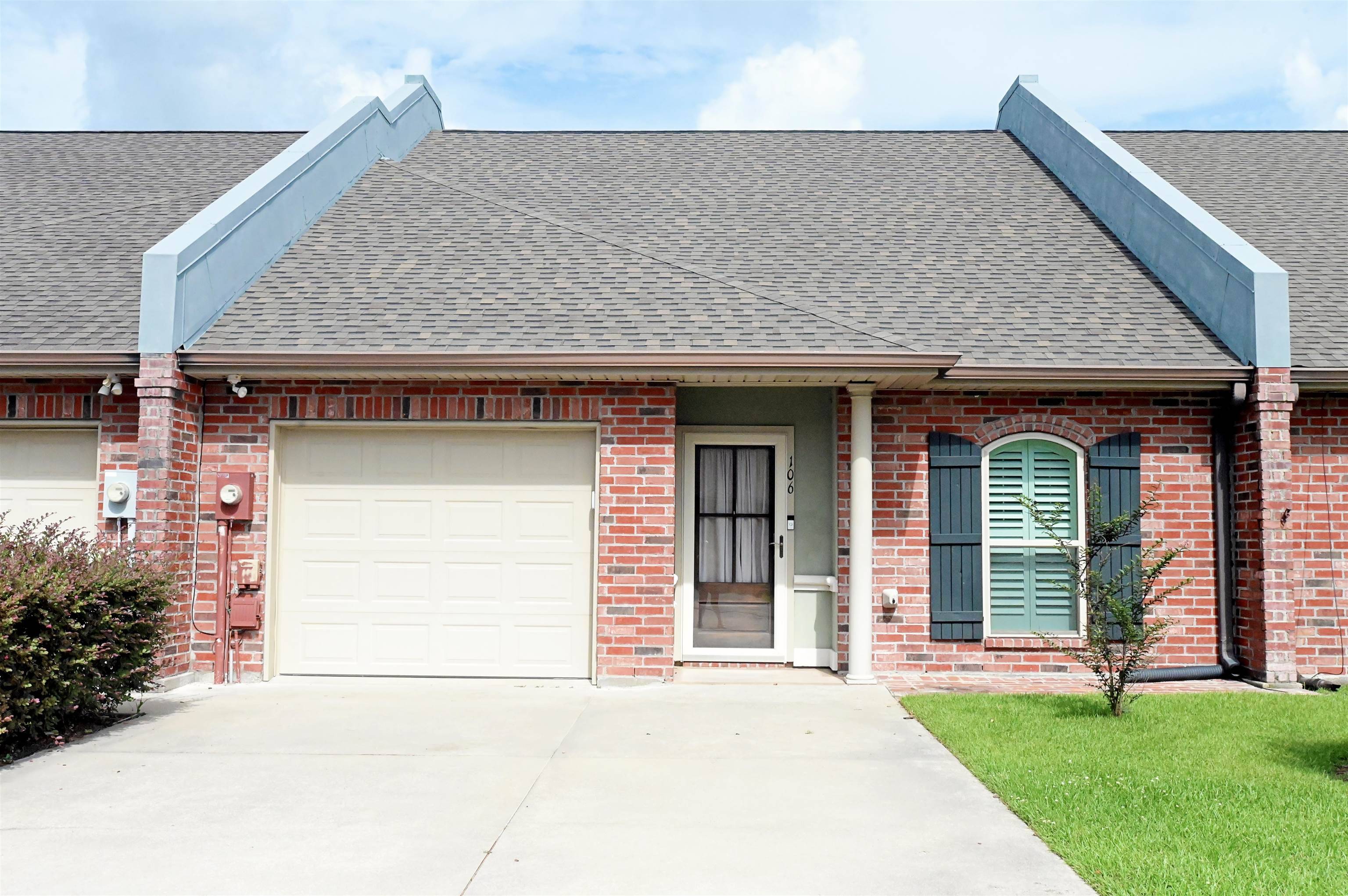 Thibodaux, LA 70301,106 Harkey Drive
