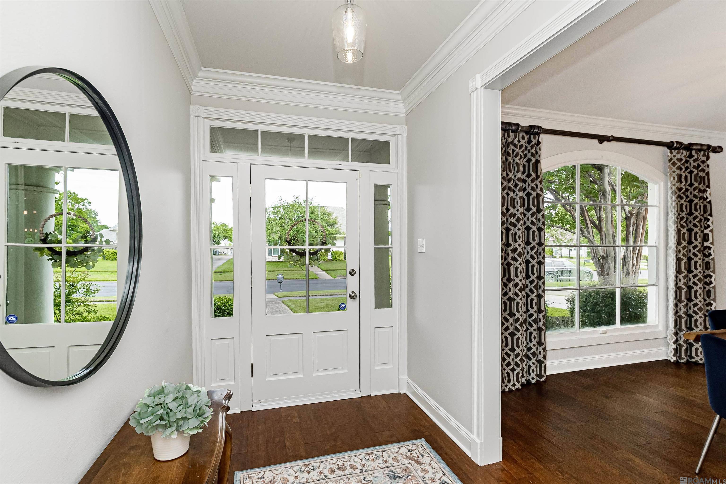 Baton Rouge, LA 70810,2112 Oakcliff Dr