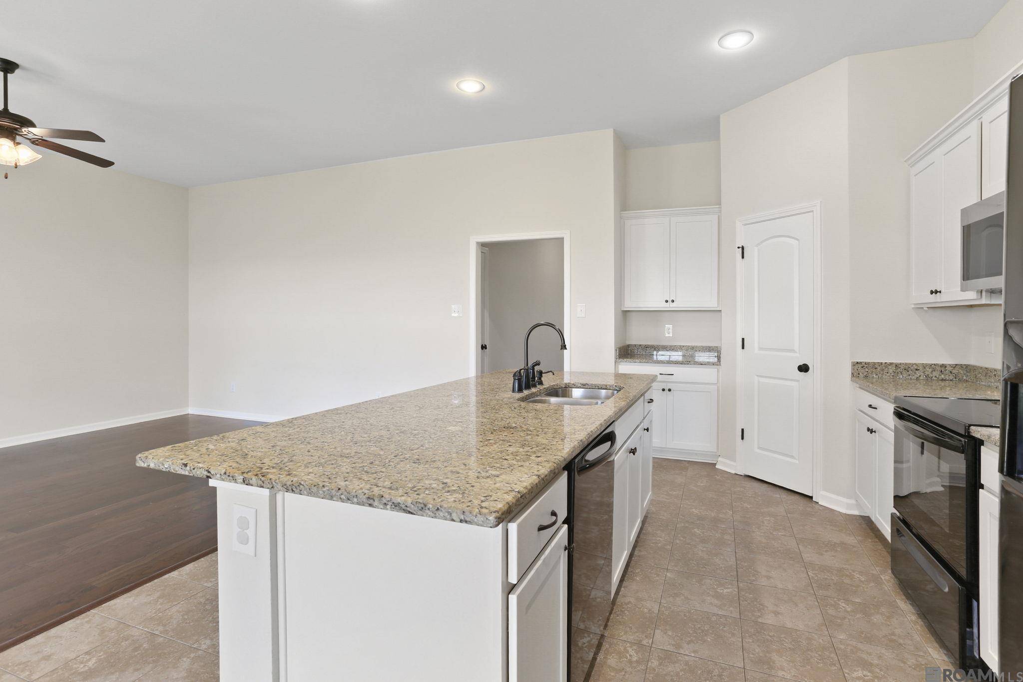 St Gabriel, LA 70776,1905 Oakwood Dr