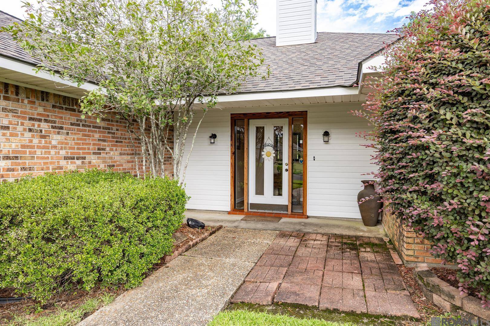 Saint George, LA 70817,6415 Chaucer Dr