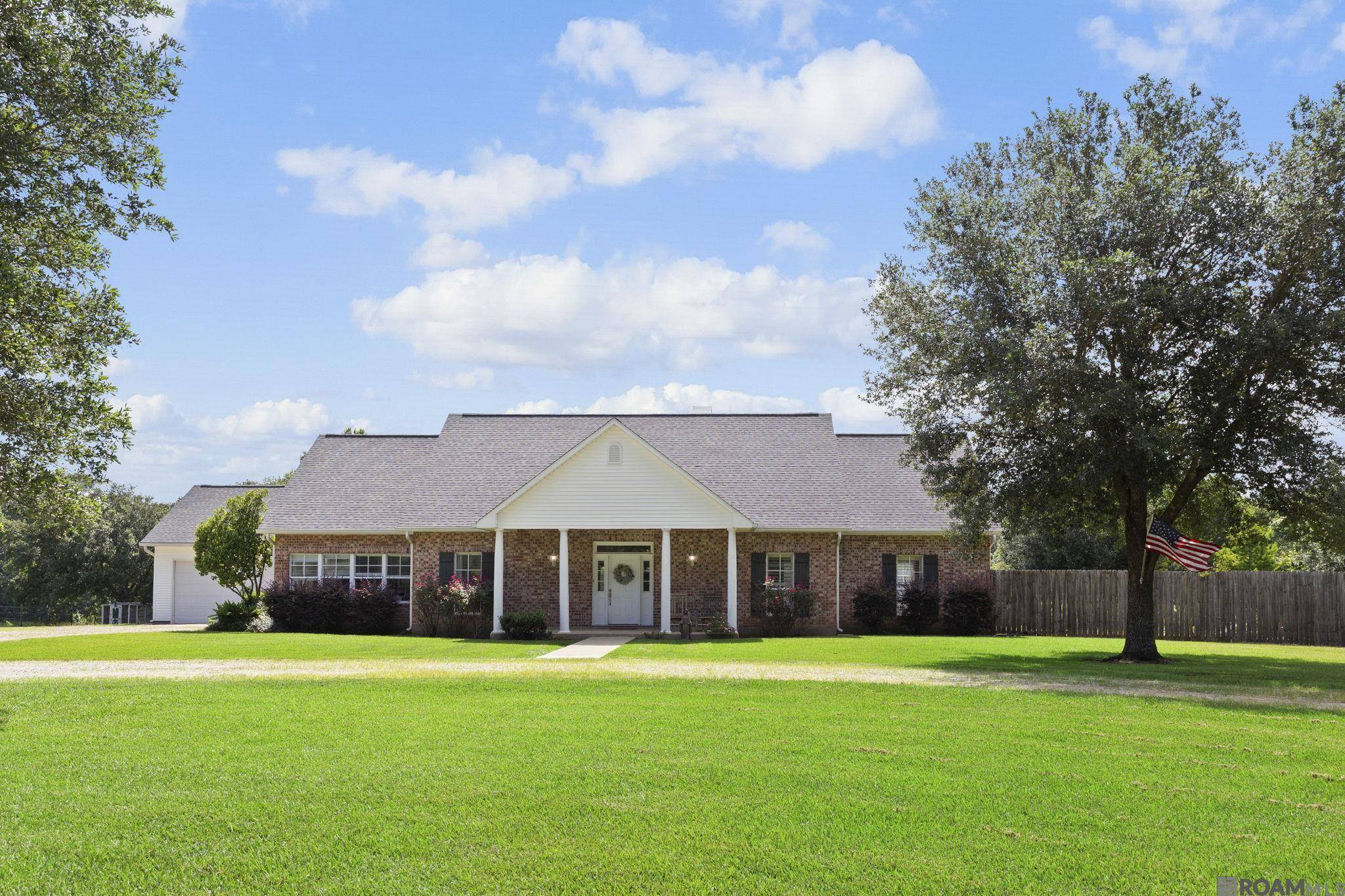 St Francisville, LA 70775,6970 Lake Hills Rd