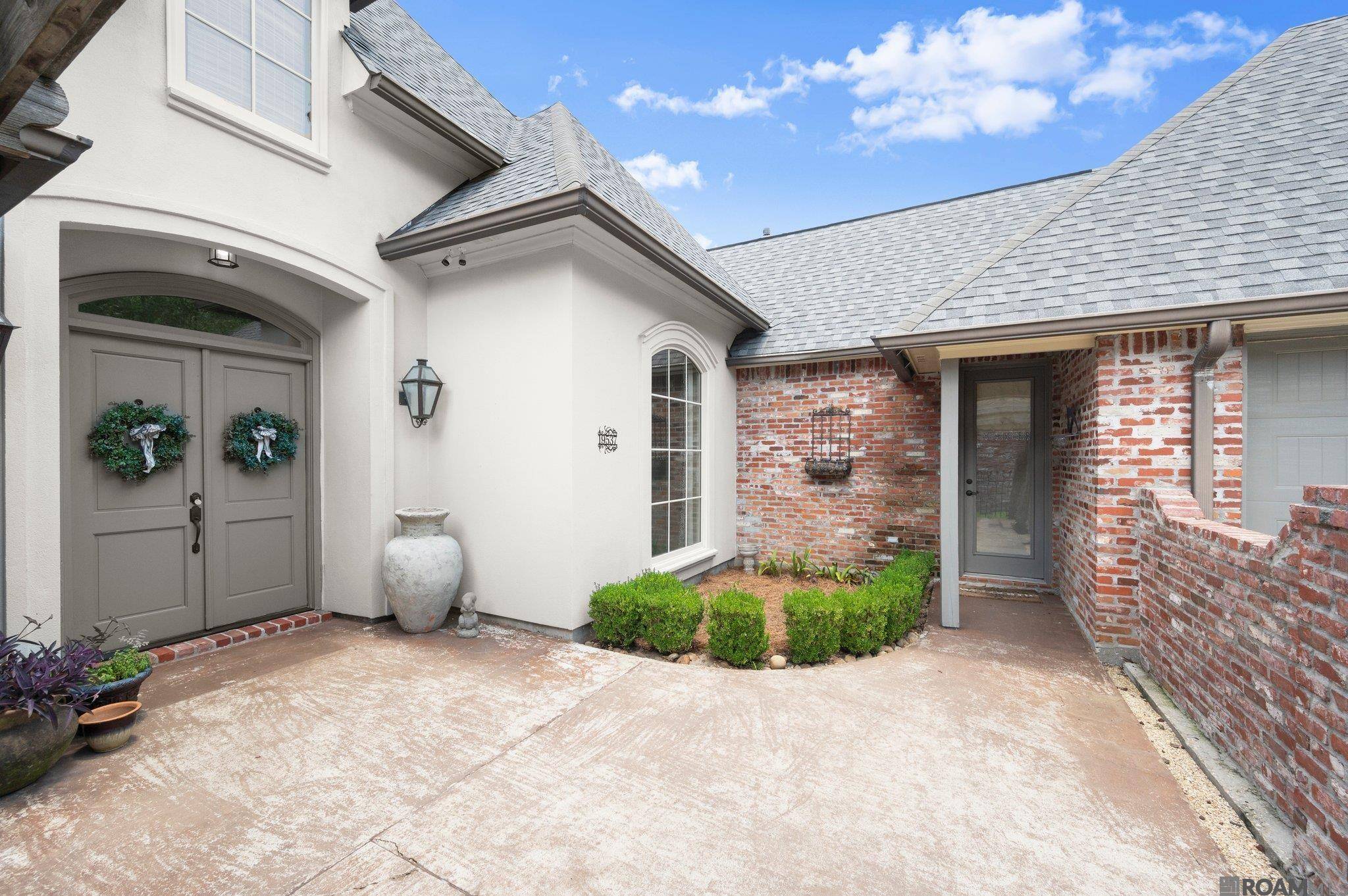 Baton Rouge, LA 70816,19537 S Harrells Ferry Rd
