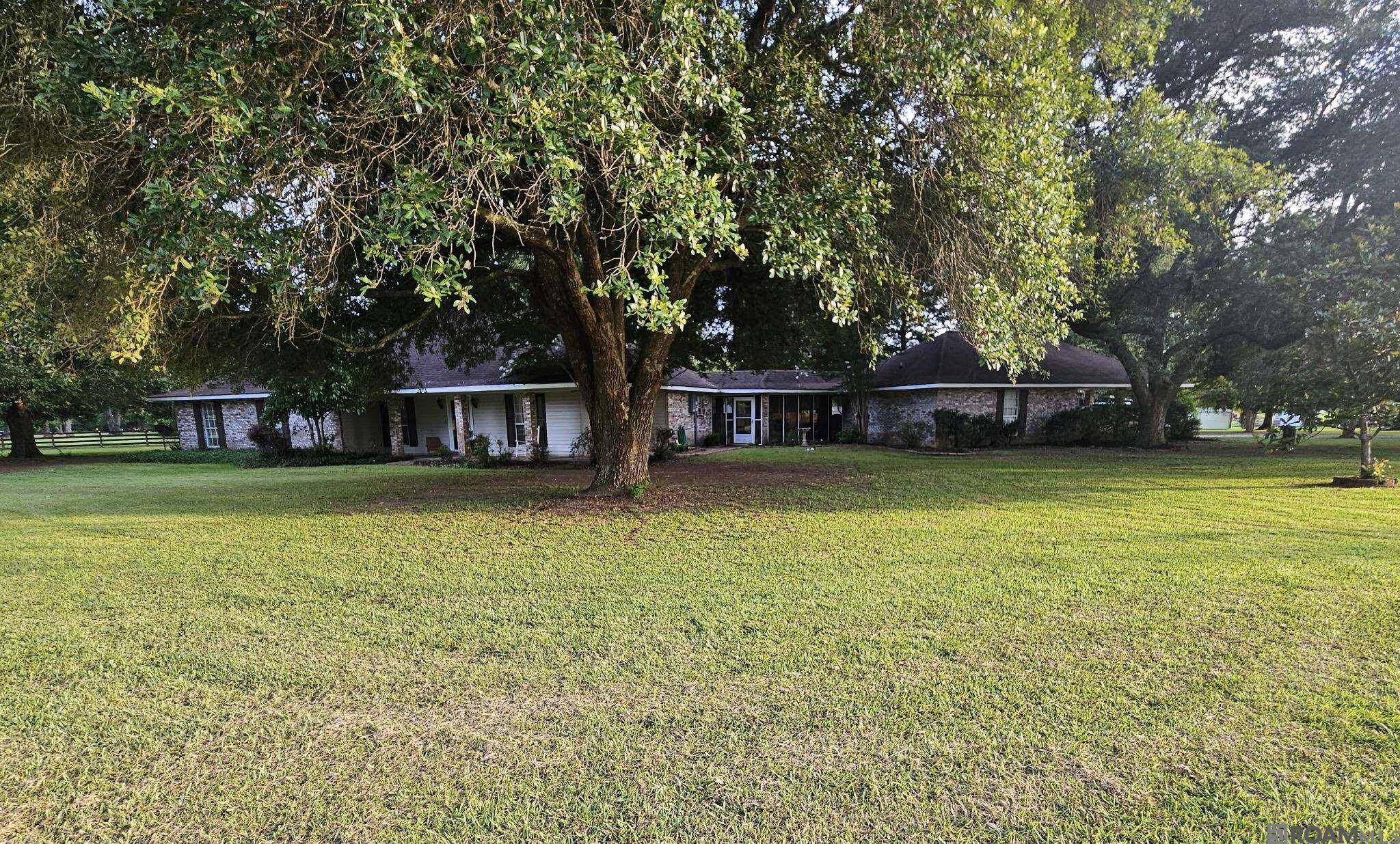 Slaughter, LA 70777,1343 Holly Dr