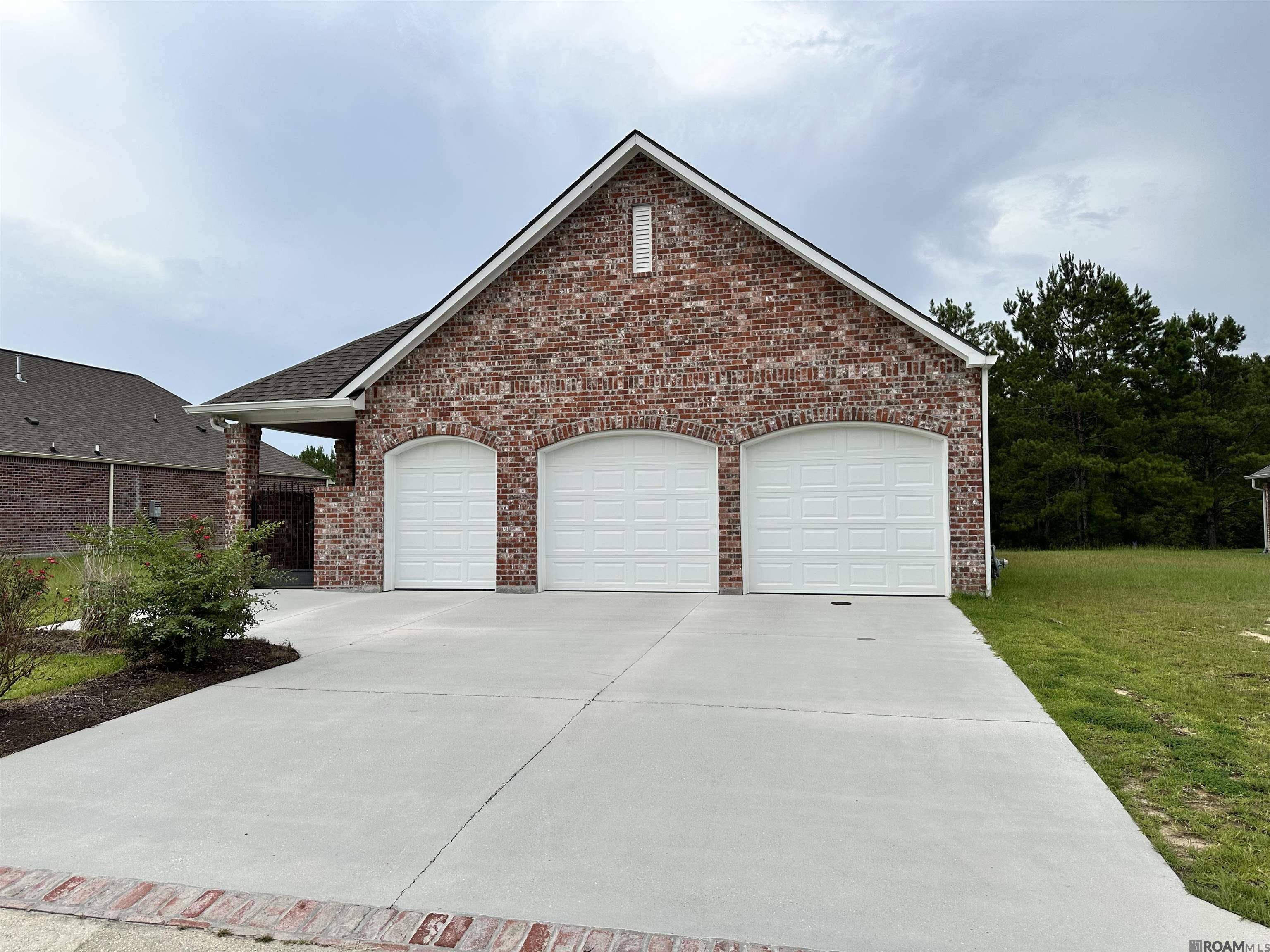 Springfield, LA 70462,23808 Monarch Point