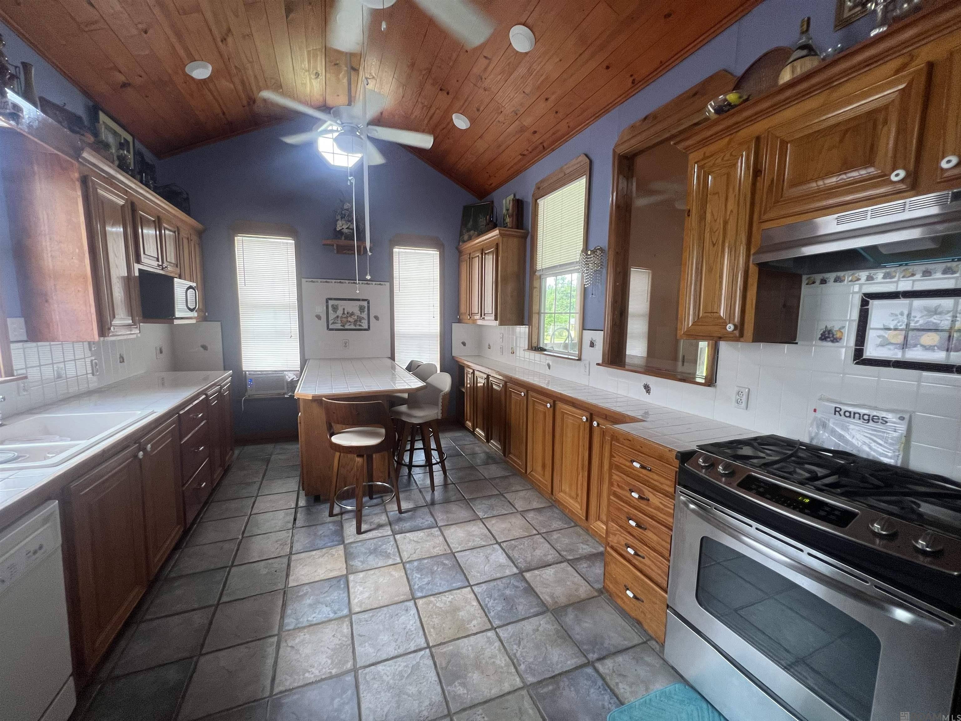 Springfield, LA 70462,16721 Carthage Bluff Rd