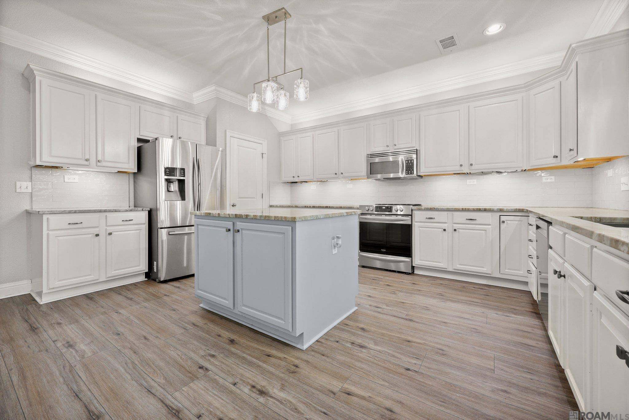 Geismar, LA 70734,12072 Central Park Dr