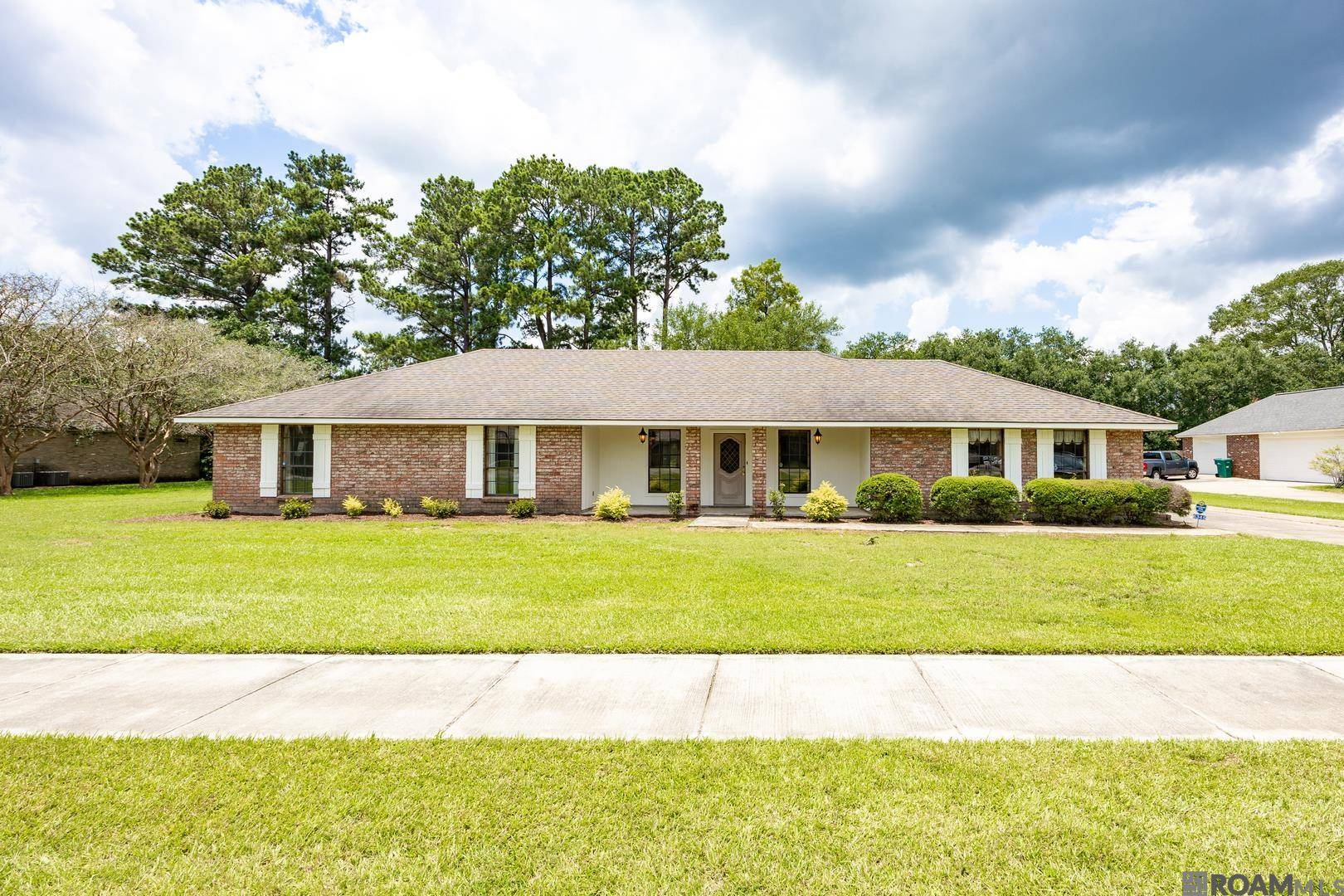 Zachary, LA 70791,6345 Fennwood Dr