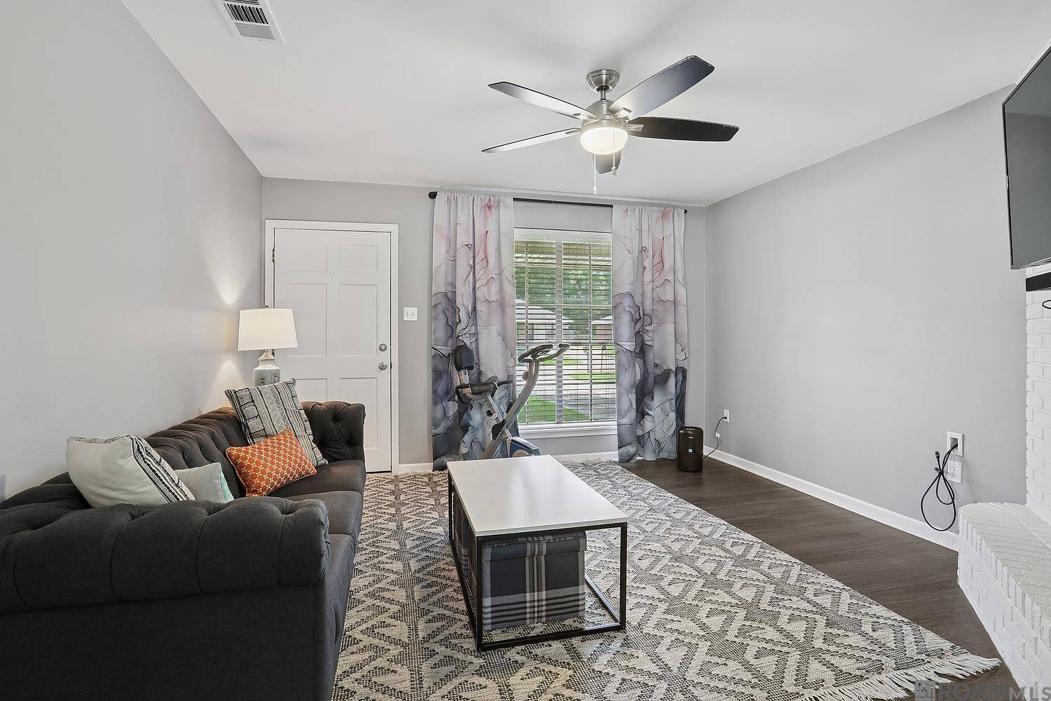 Baton Rouge, LA 70818,13912 Spreading Oaks Dr