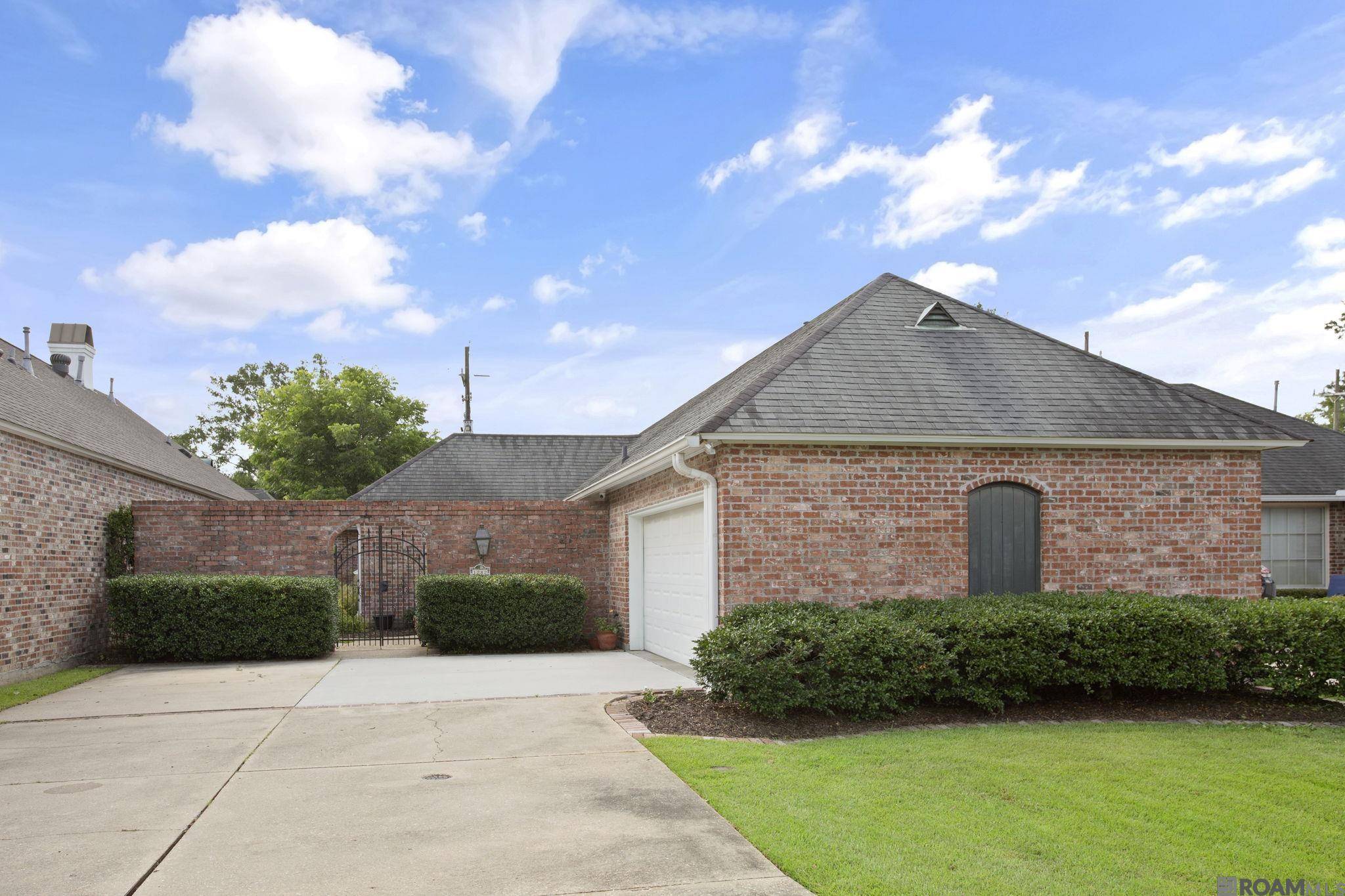 Baton Rouge, LA 70810,1282 E Stanwick Pl