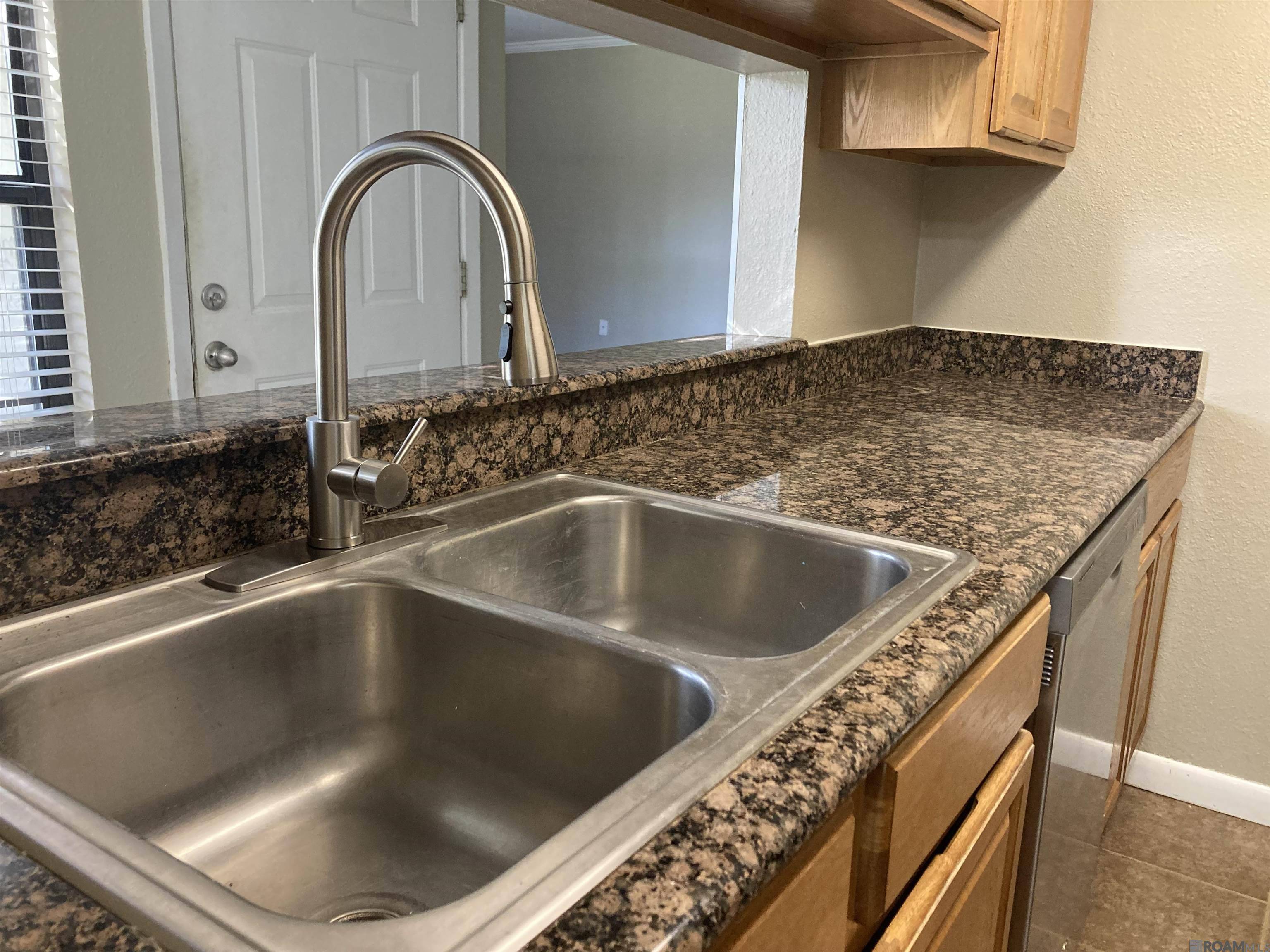 Baton Rouge, LA 70809,10288 W Winston Ave ##6