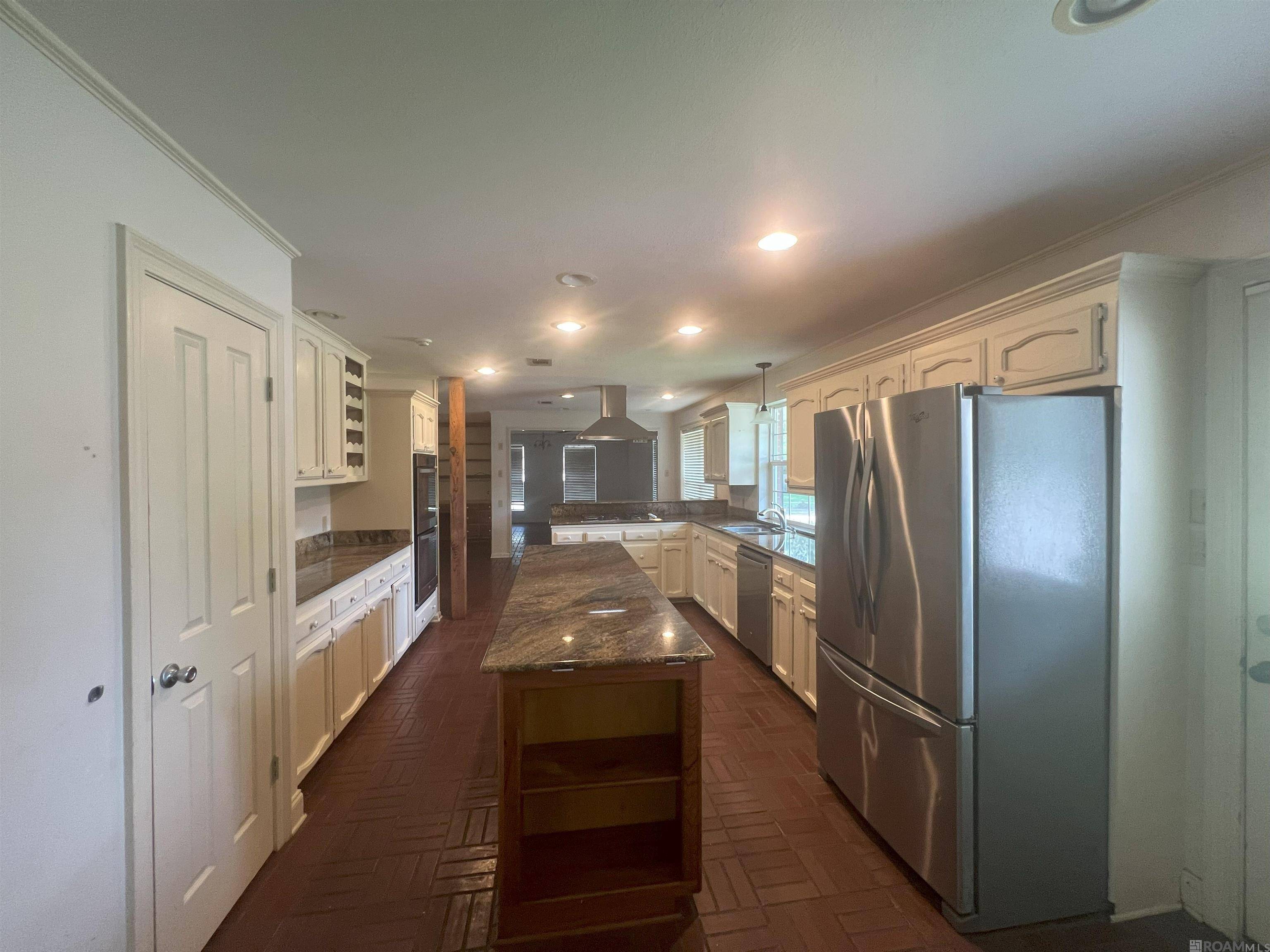 Baton Rouge, LA 70808,642 Barrosa Way