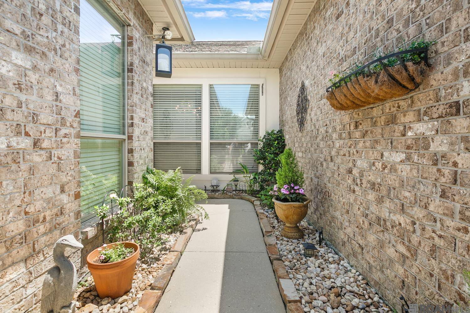 Gonzales, LA 70737,5370 Courtyard Dr