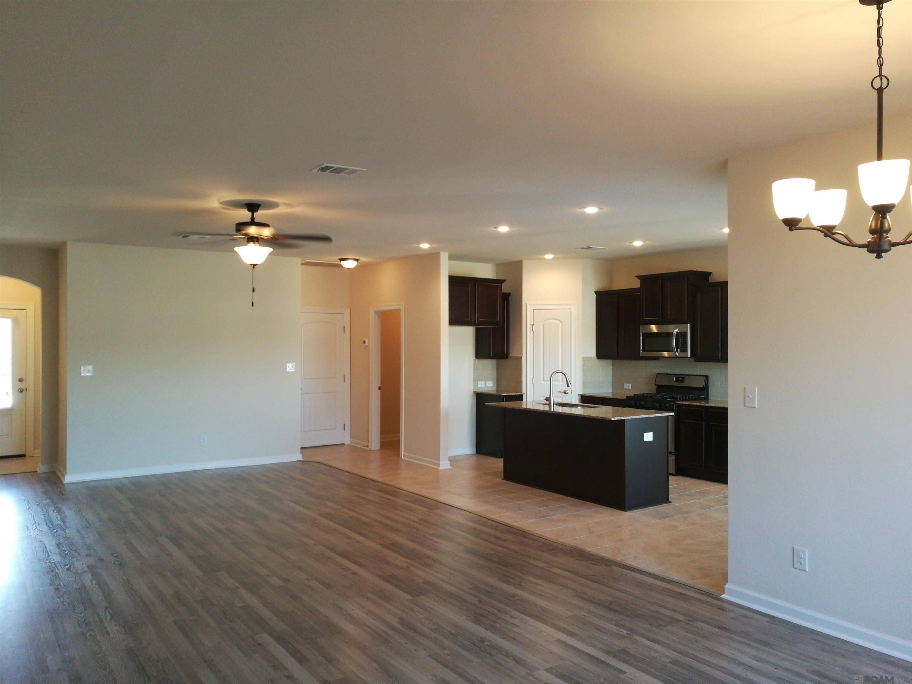 Baton Rouge, LA 70820,7741 W Pelican Lakes Ave