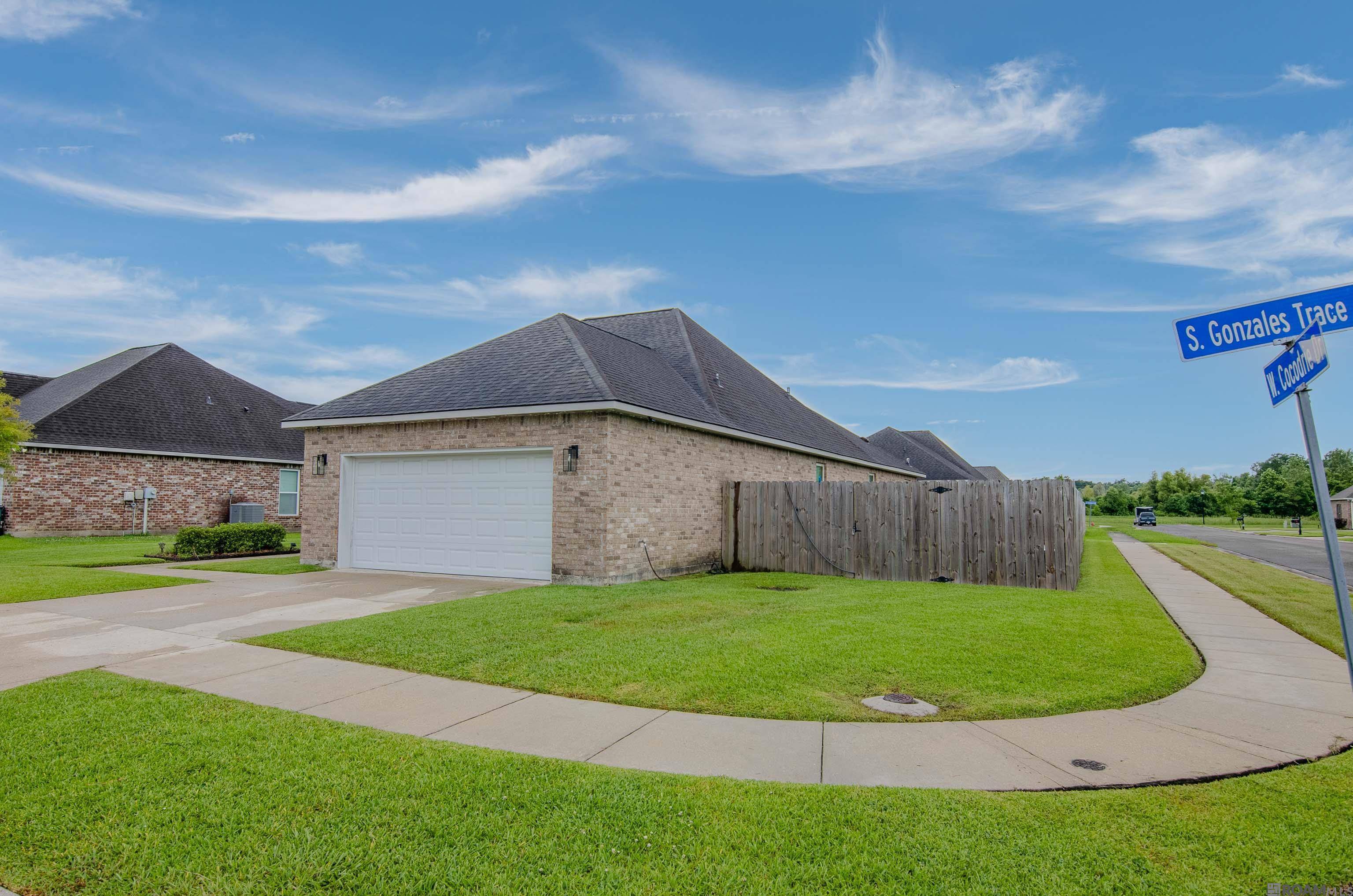 Gonzales, LA 70737,1515 S Gonzales Trace Ave