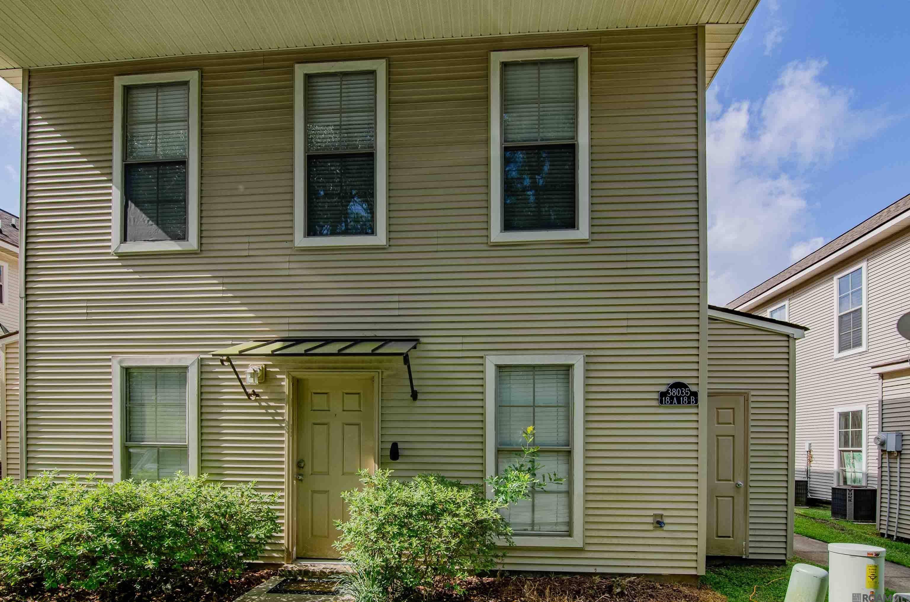 Prairieville, LA 70769,38035 Post Office Rd ##18B