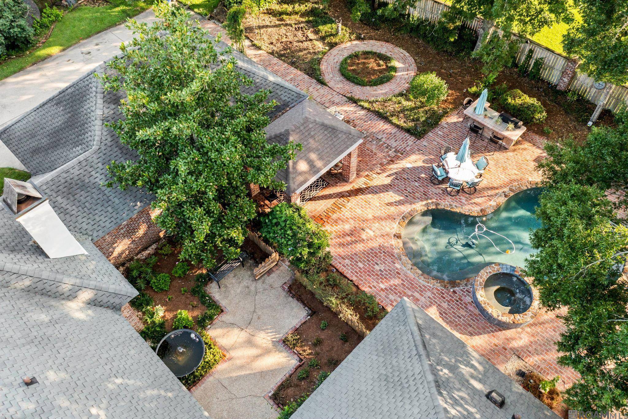 Saint George, LA 70810,18650 Gleneagles Dr