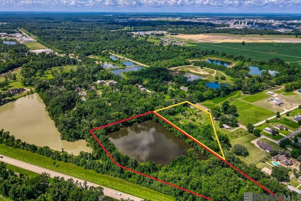Geismar, LA 70734,11026/11036 Lakeview Dr