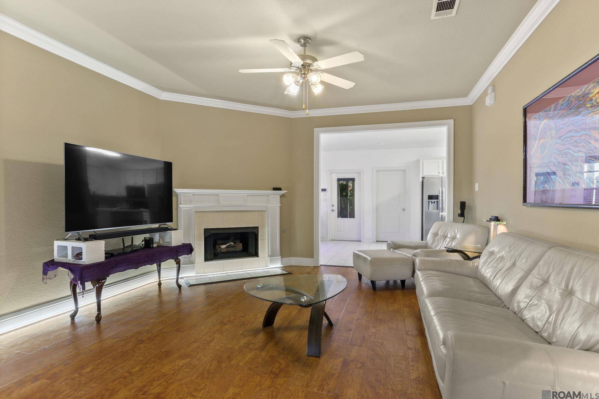 Baton Rouge, LA 70808,4990 Jamestown Ave ##49
