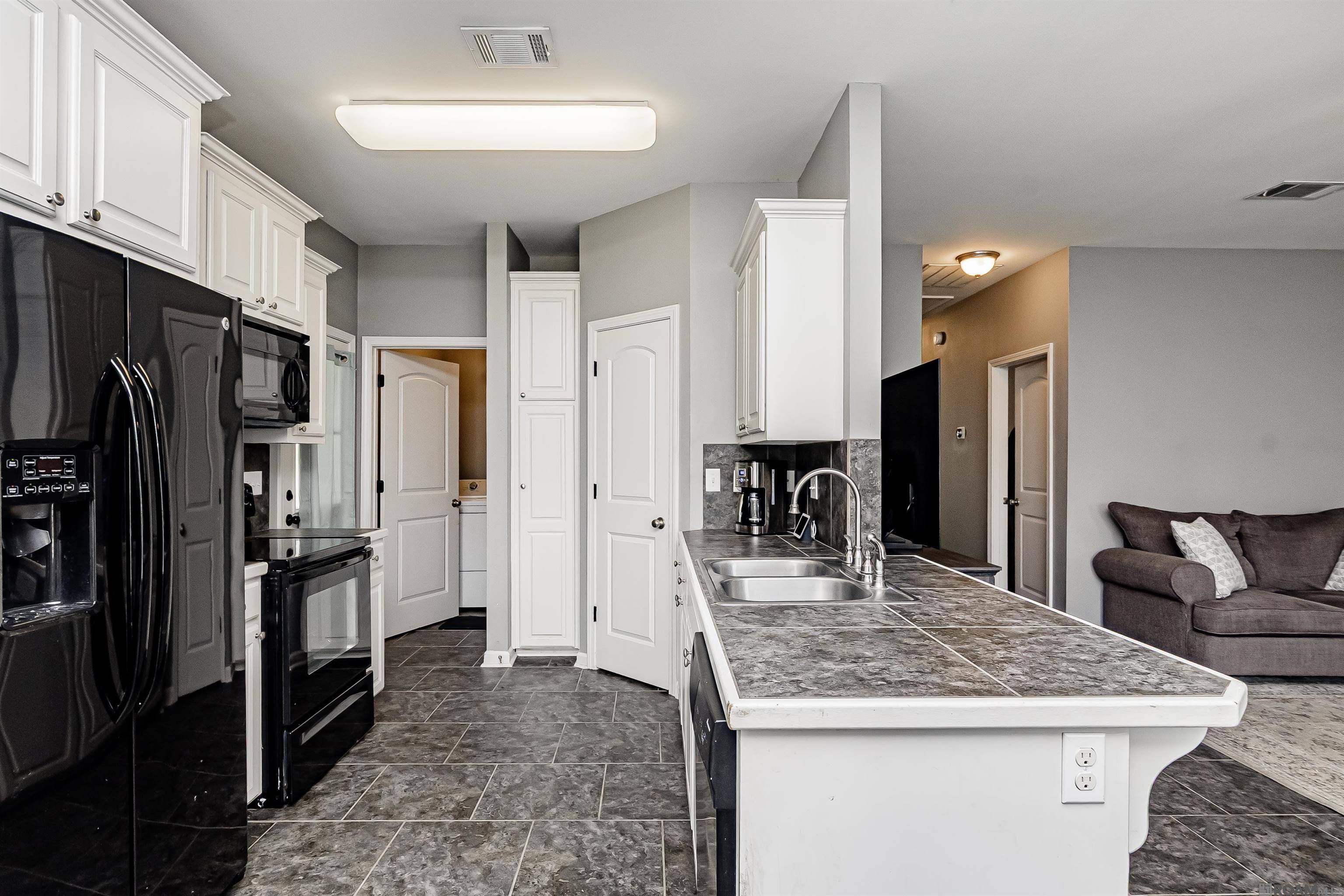 Denham Springs, LA 70726,32421 Lake Pointe Blvd