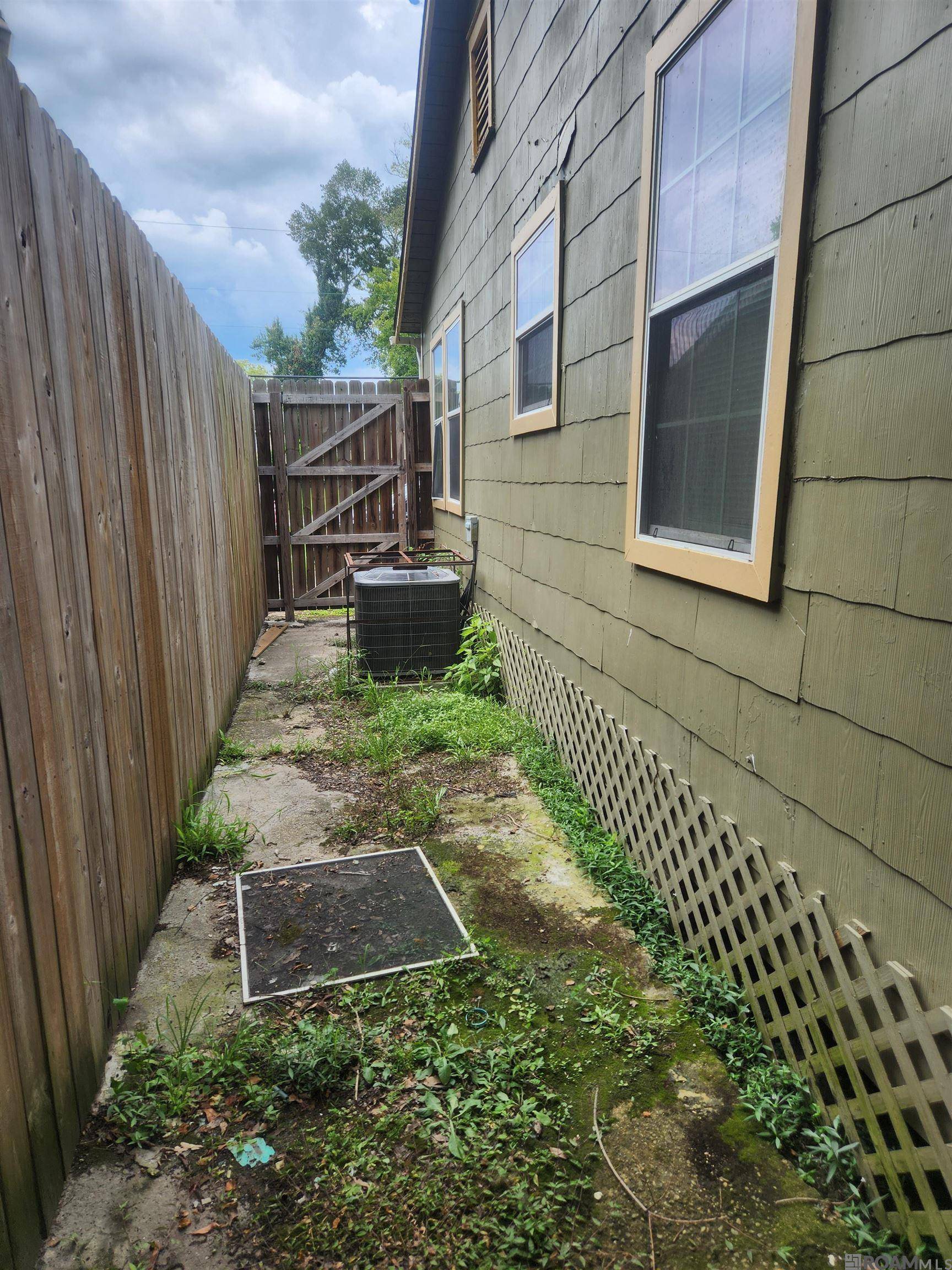 Baton Rouge, LA 70805,4148 Mohican St