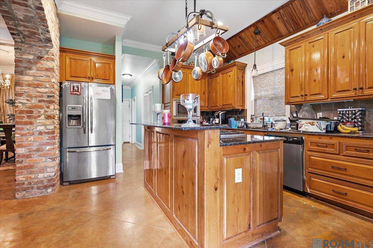St Gabriel, LA 70776,255 South Club Ave
