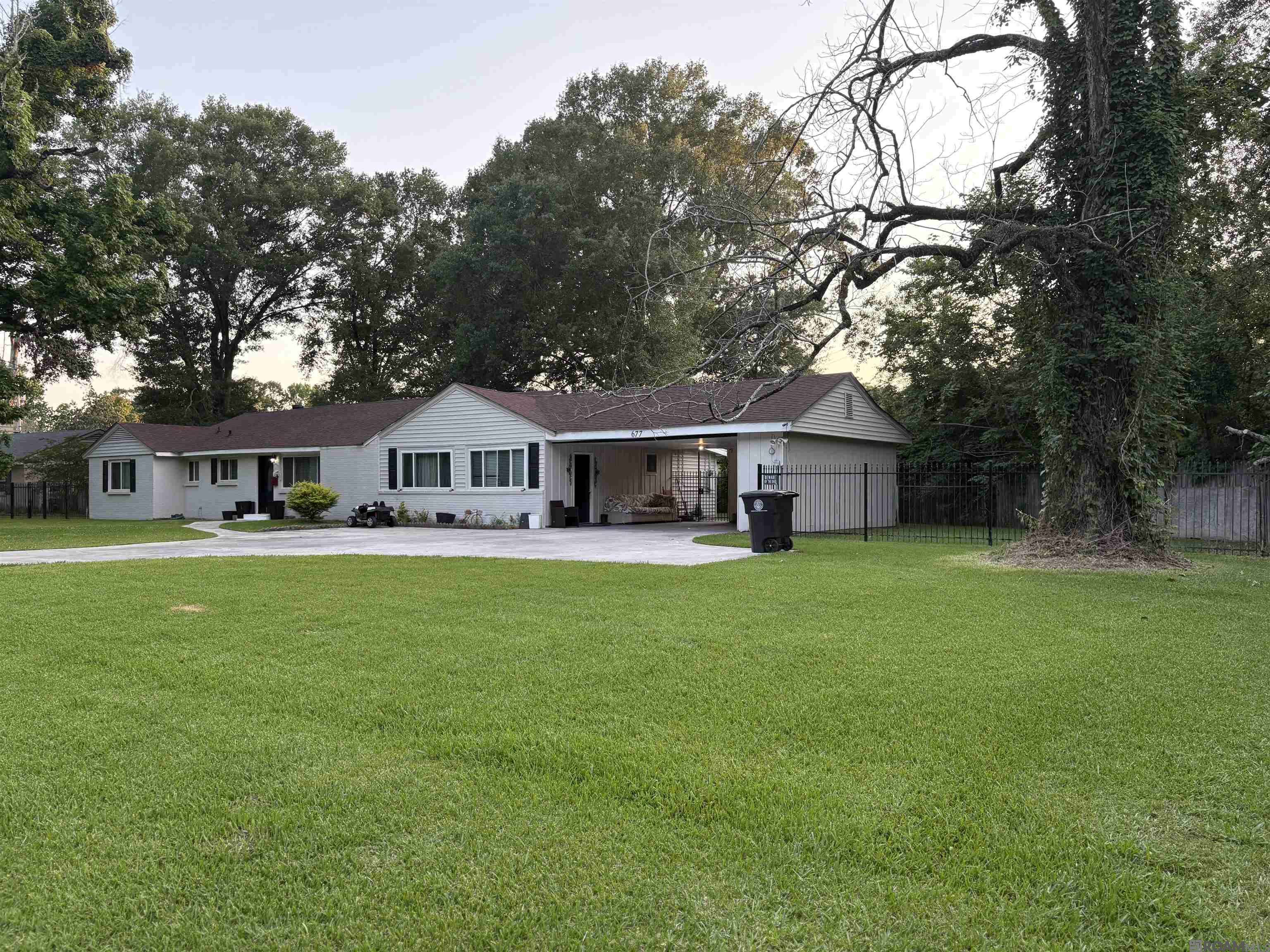 Baton Rouge, LA 70806,677 Waverly Dr