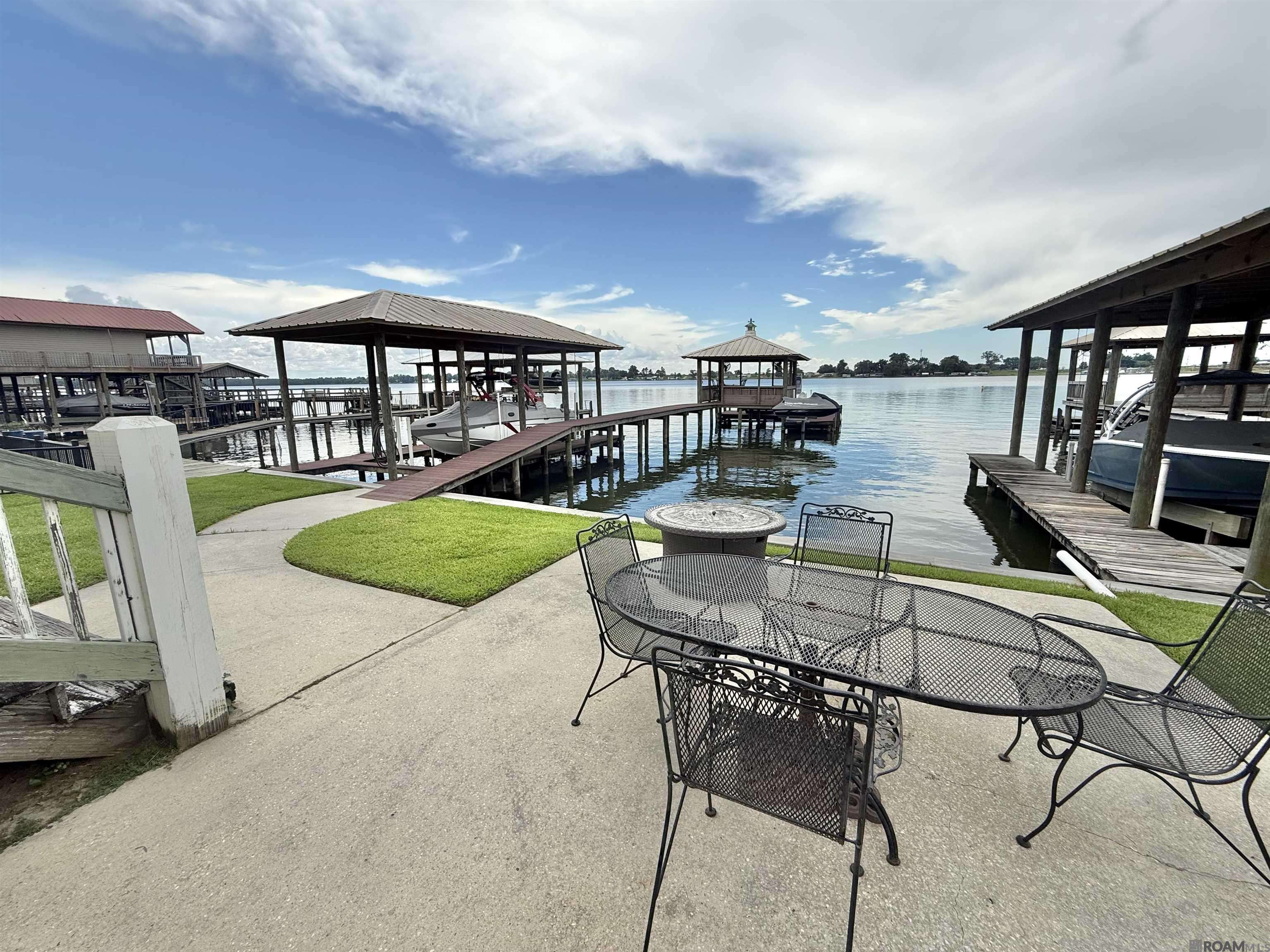 Jarreau, LA 70749,6445 Island Rd