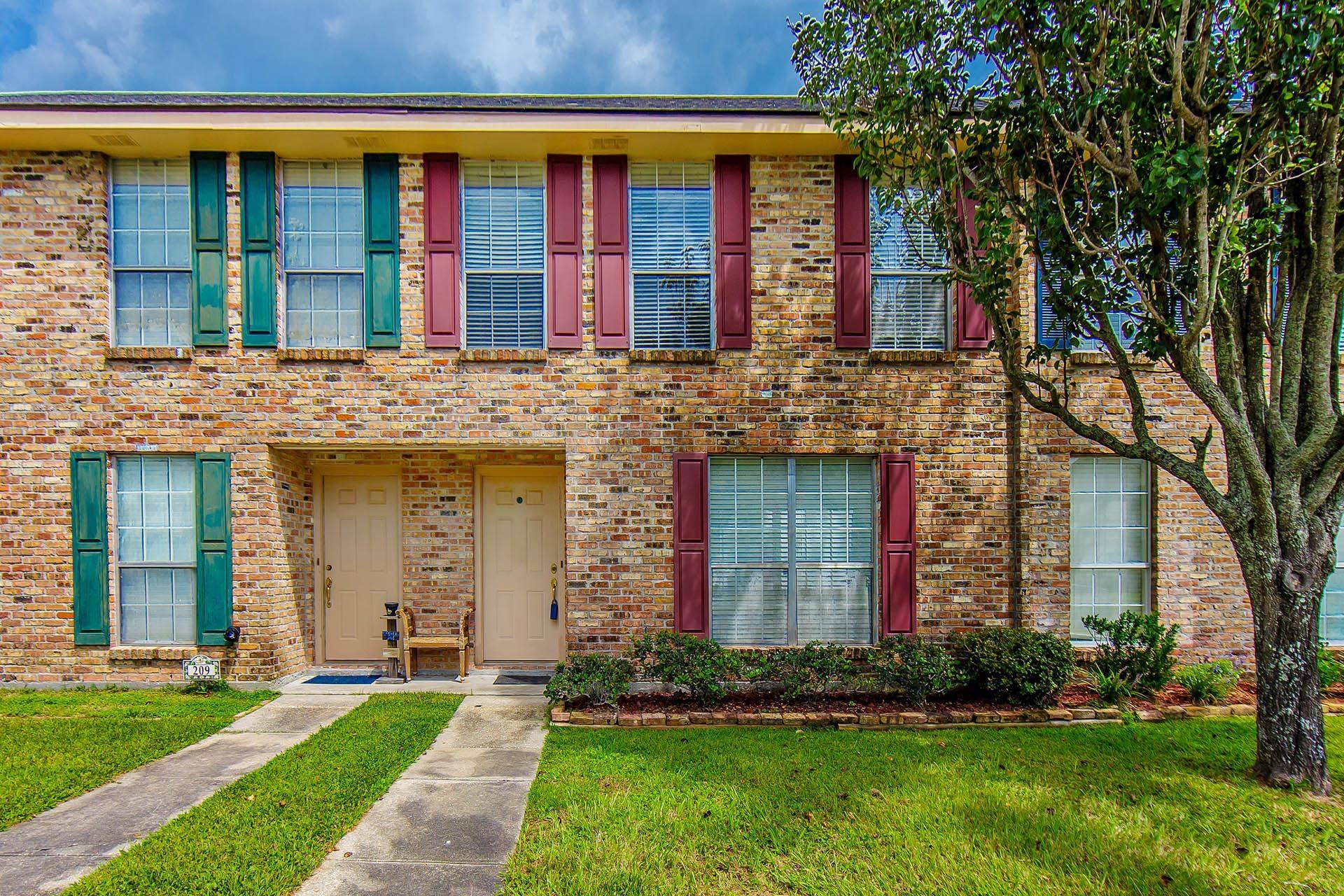 Houma, LA 70364,211 Greenbriar