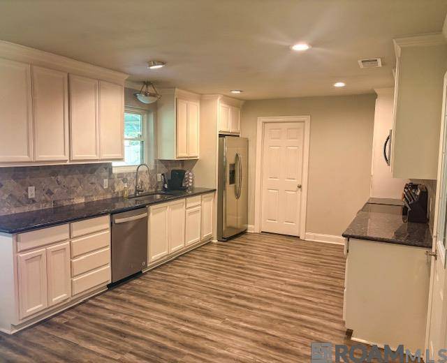 Greenwell Springs, LA 70739,6677 Landmor Dr