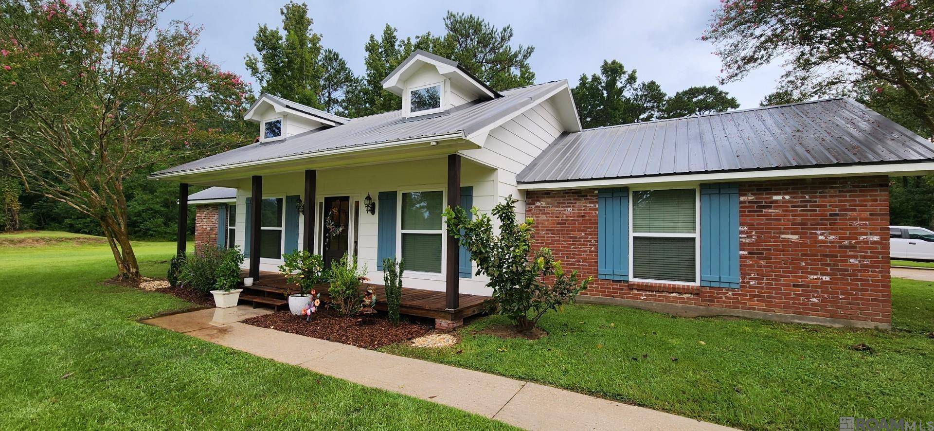Holden, LA 70744,26713 Bennett Rd