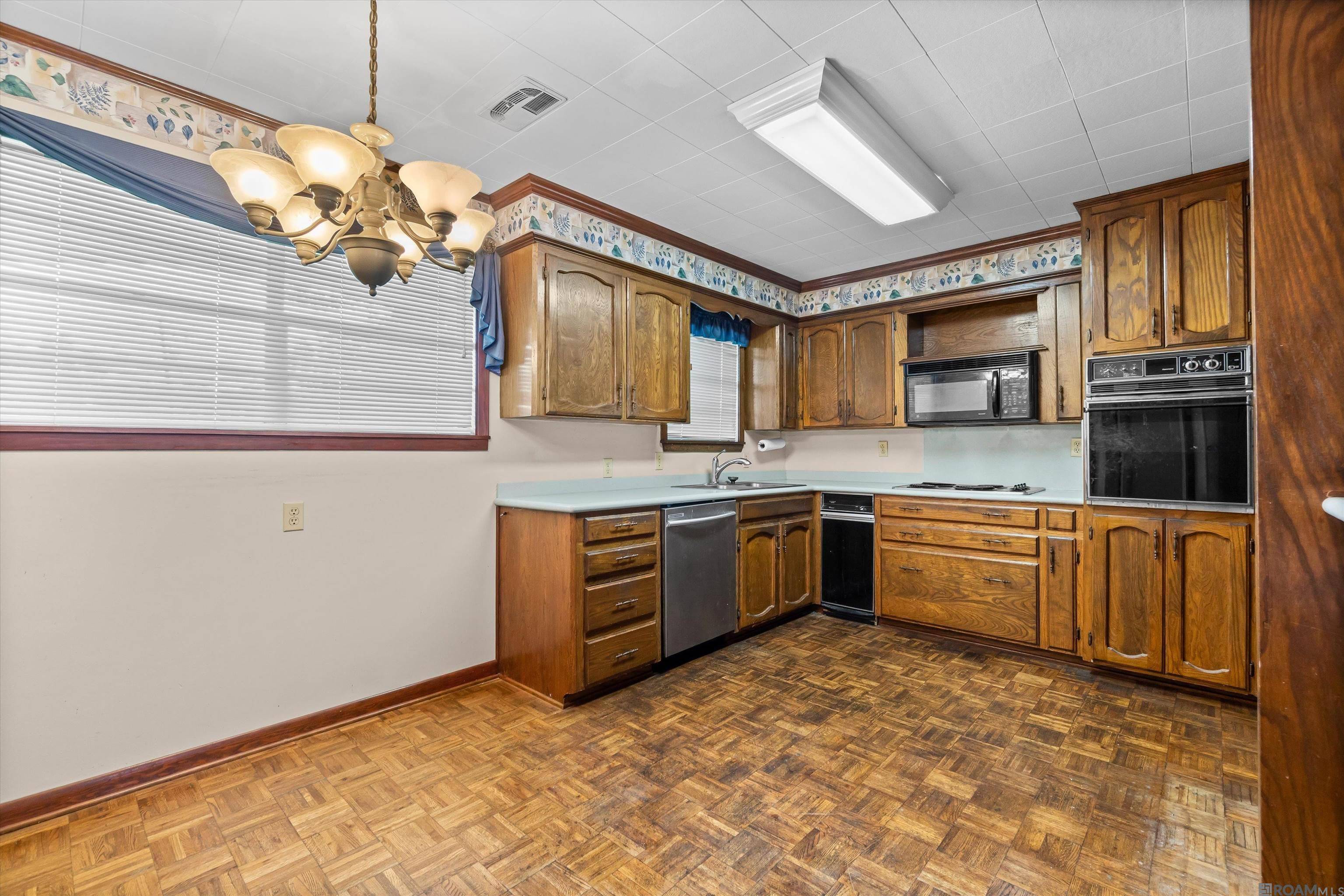 Gonzales, LA 70737,1627 S Shirley Ave
