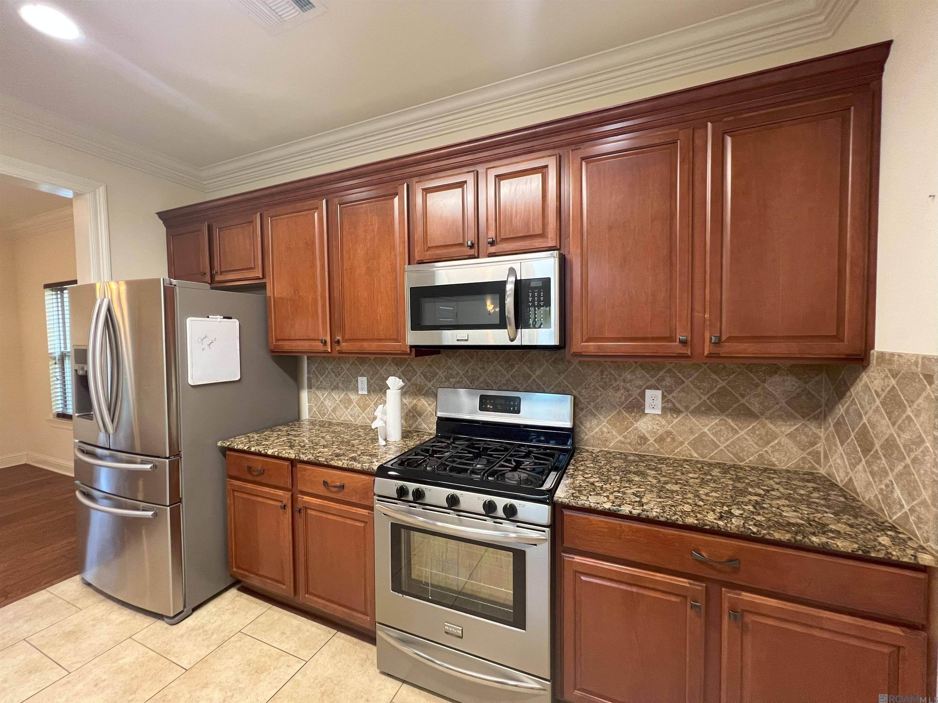 Baton Rouge, LA 70817,15514 Green Trails Blvd