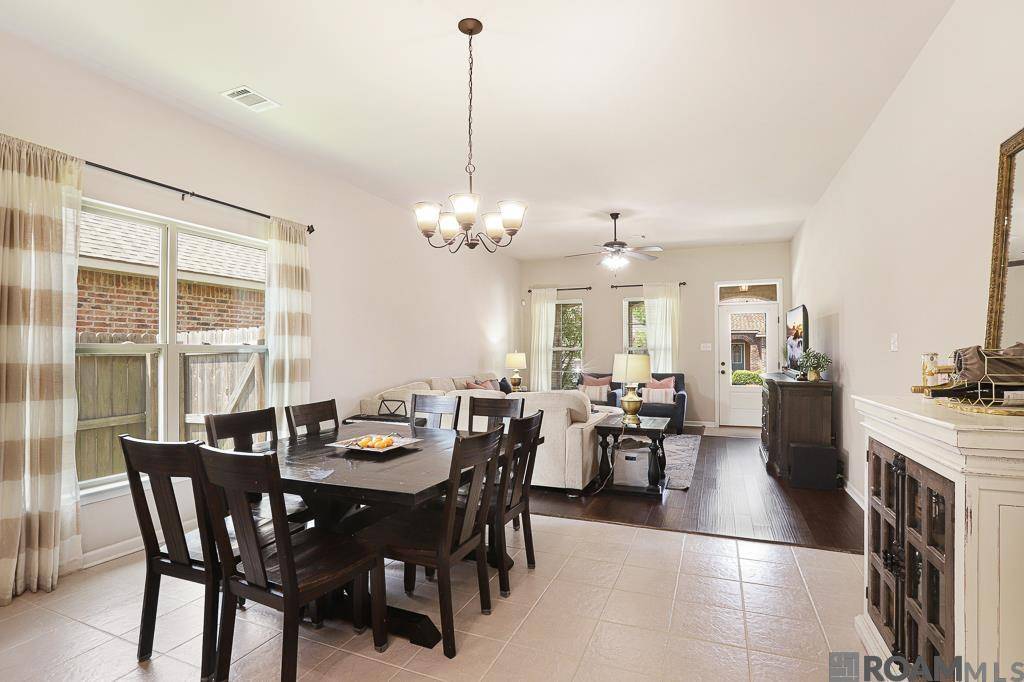 Baton Rouge, LA 70817,6503 Blue Rose Dr