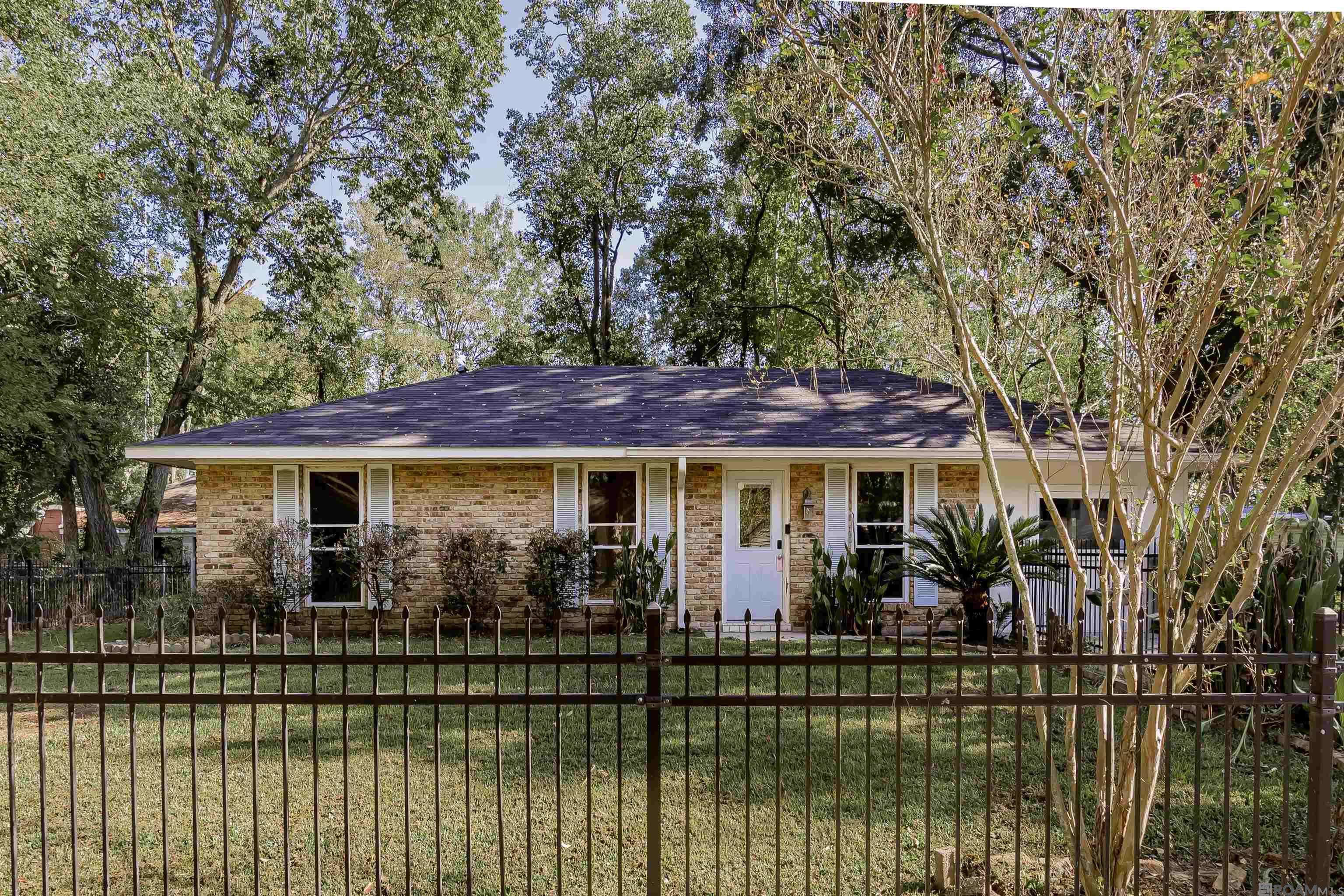 Denham Springs, LA 70726,219 Hazelnut St