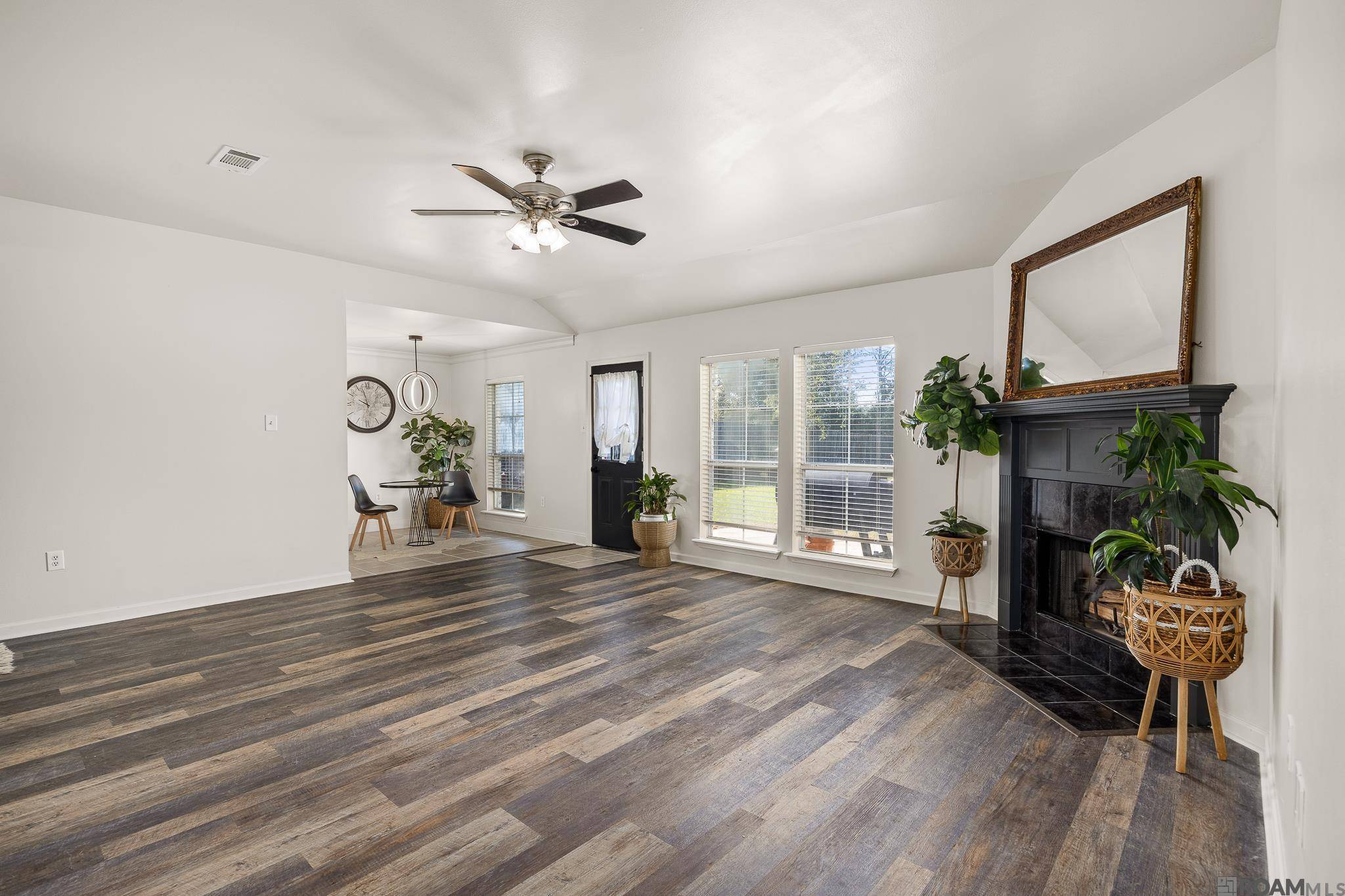 Denham Springs, LA 70706,9136 Devereaux Dr