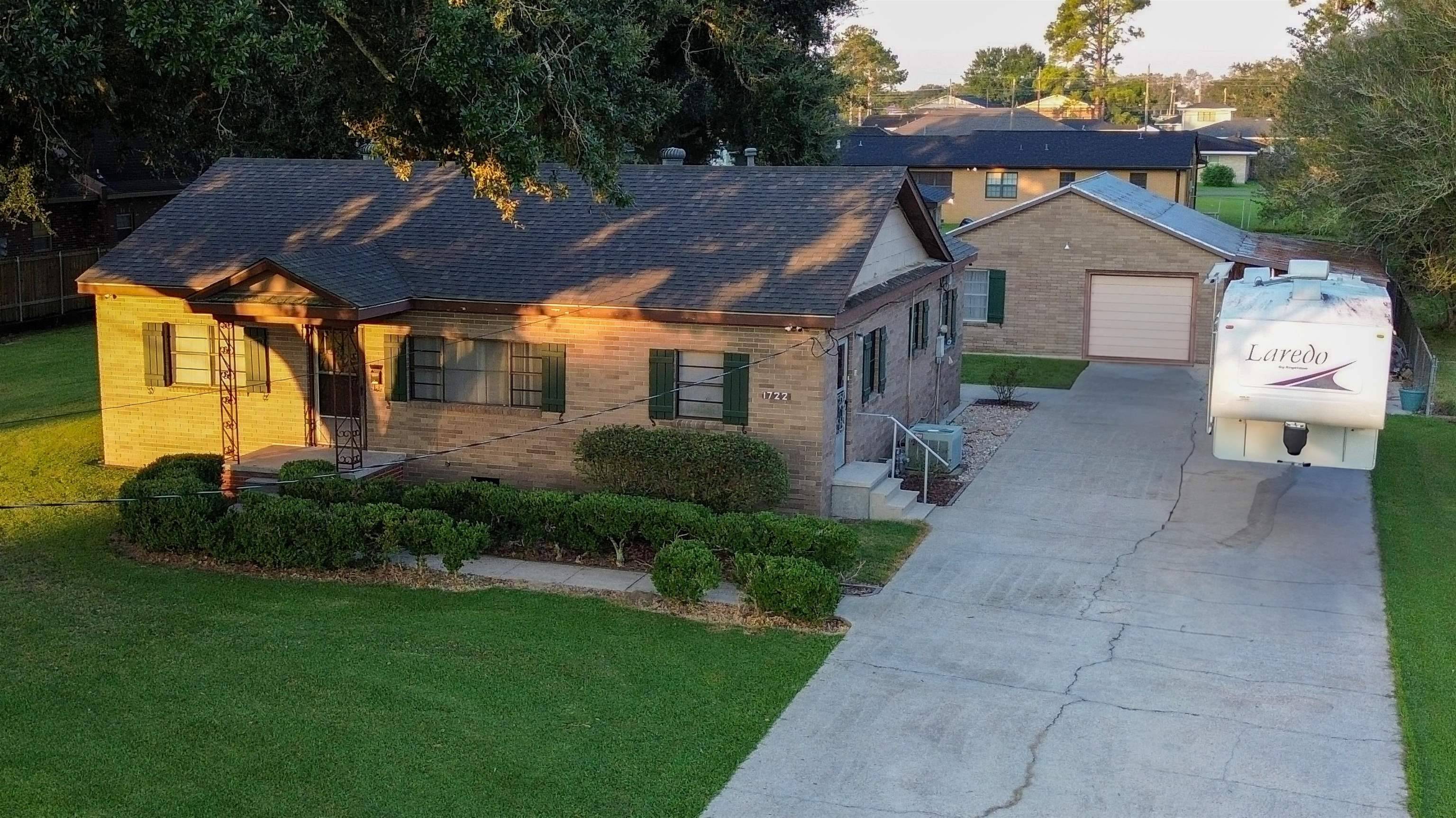 Thibodaux, LA 70301,1722 Oakley Street