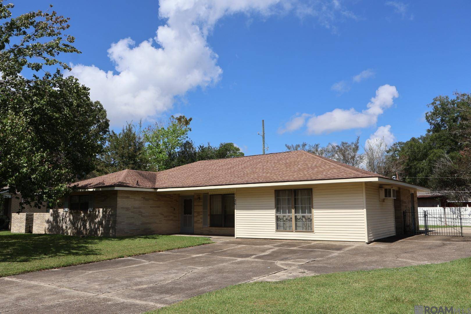 Gonzales, LA 70737,1120 E Sybil St