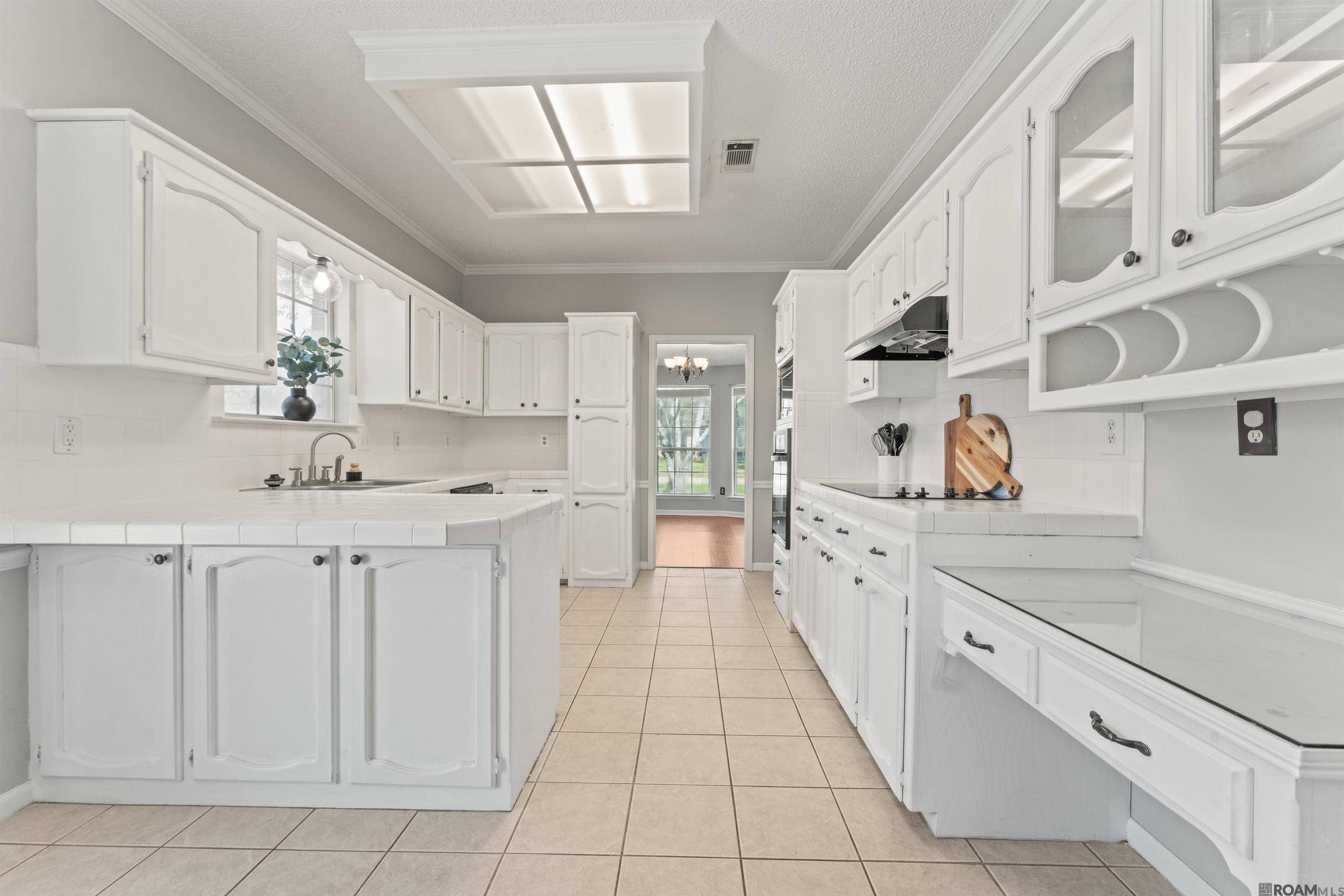 Saint George, LA 70817,5534 Round Forrest Dr