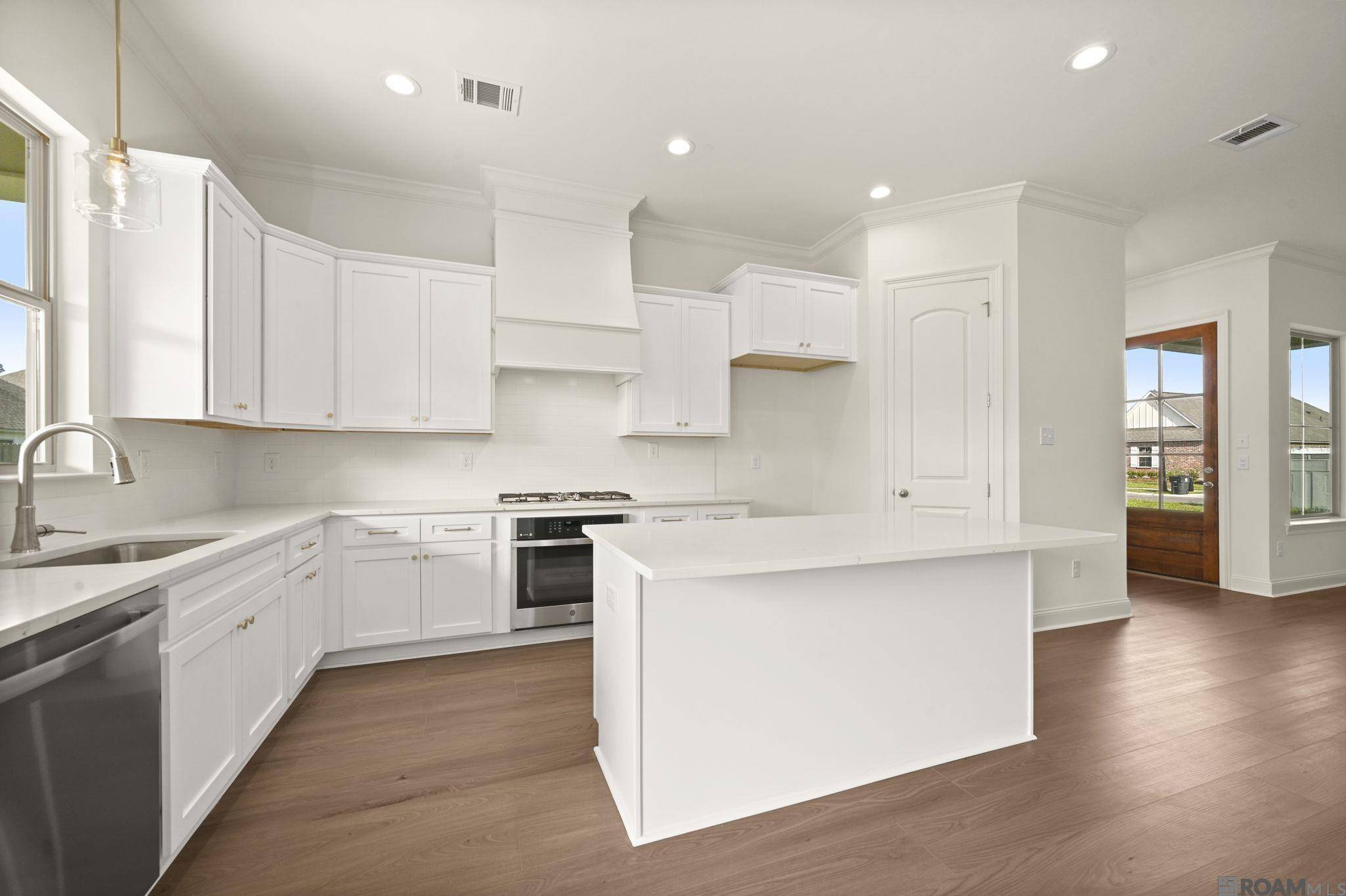 Baton Rouge, LA 70810,3246 Creekmere Ln