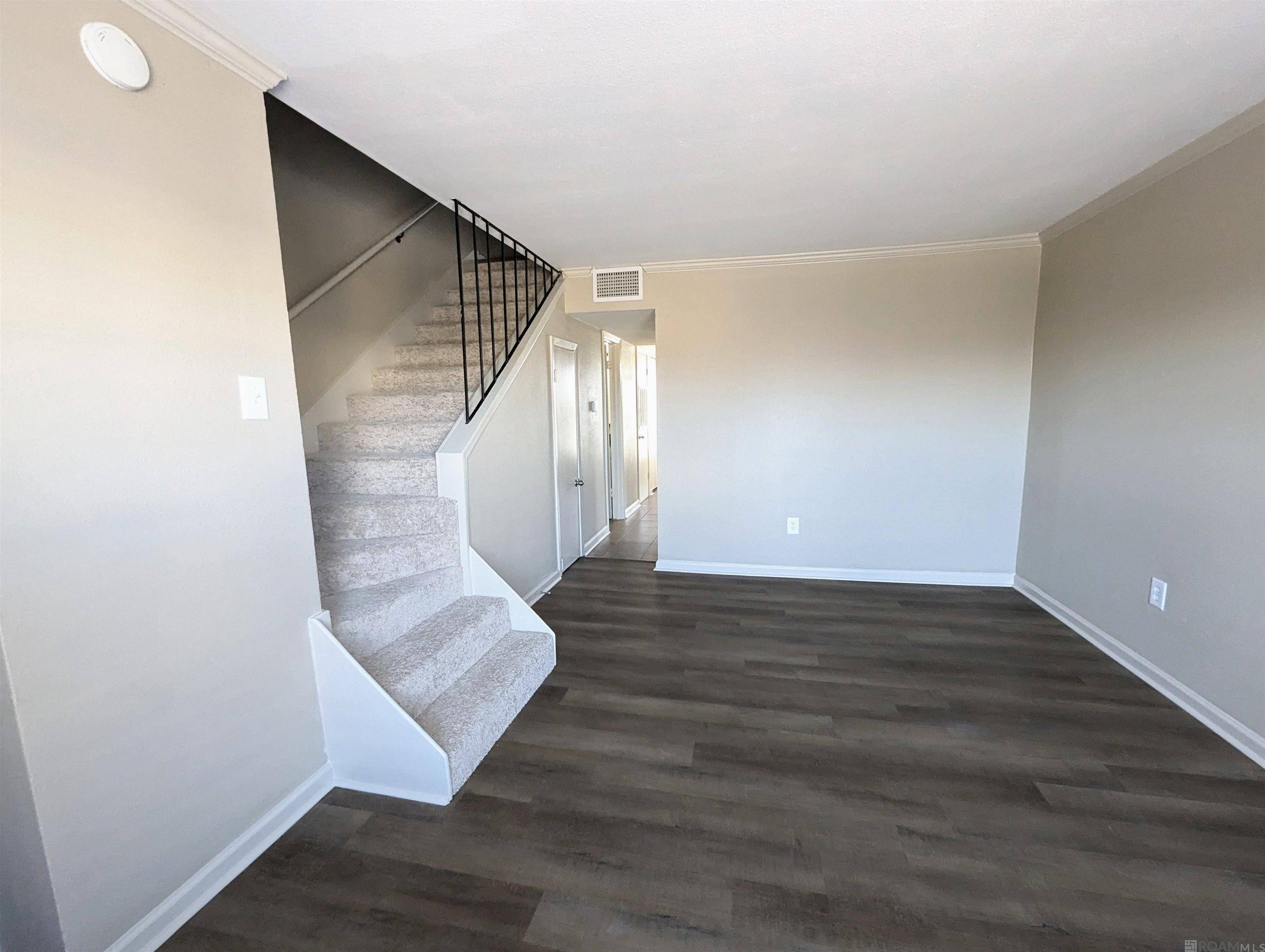 Baton Rouge, LA 70809,10280 W Winston Ave ##11