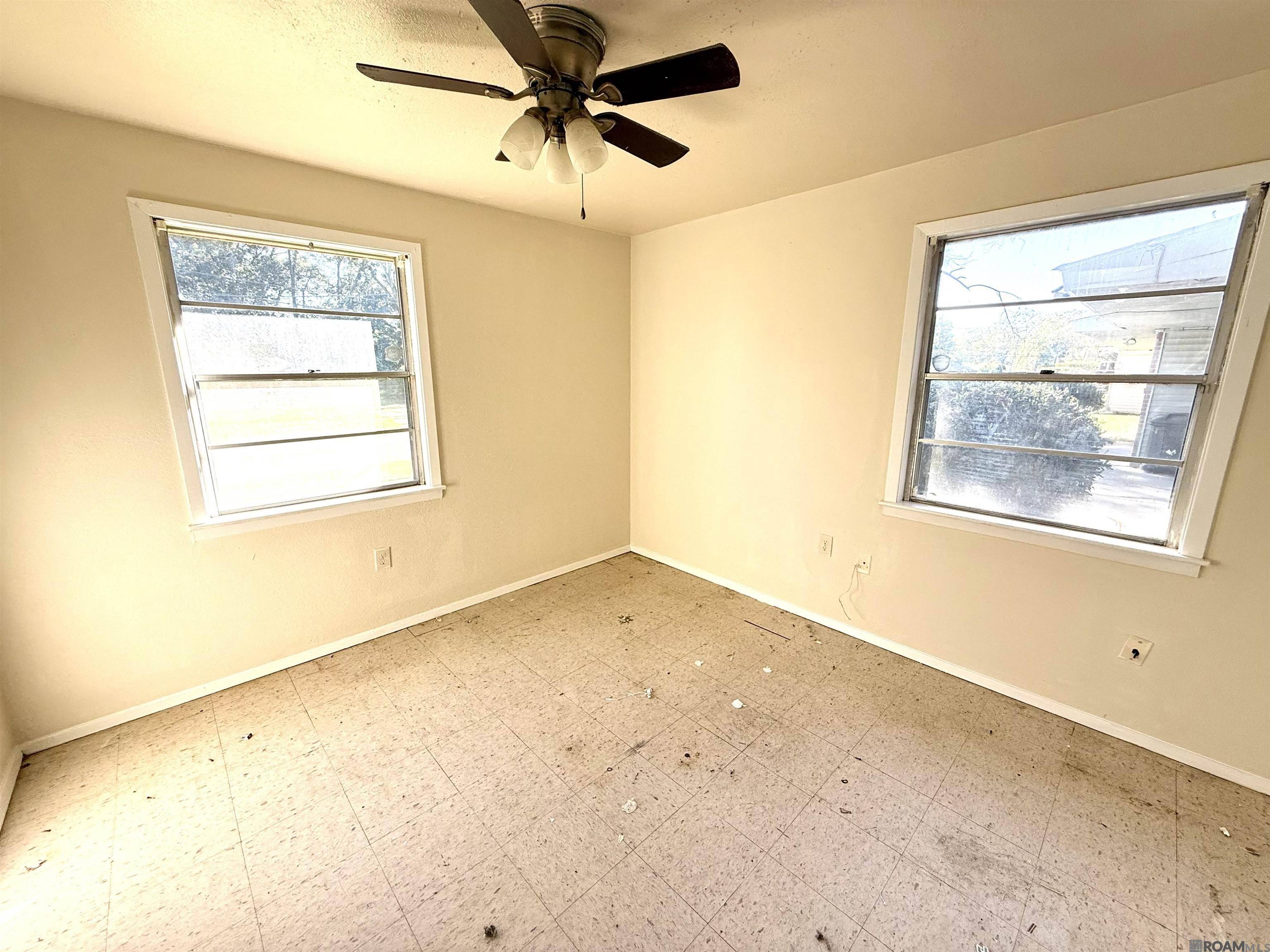 Baton Rouge, LA 70812,6757 Myrtlewood Dr