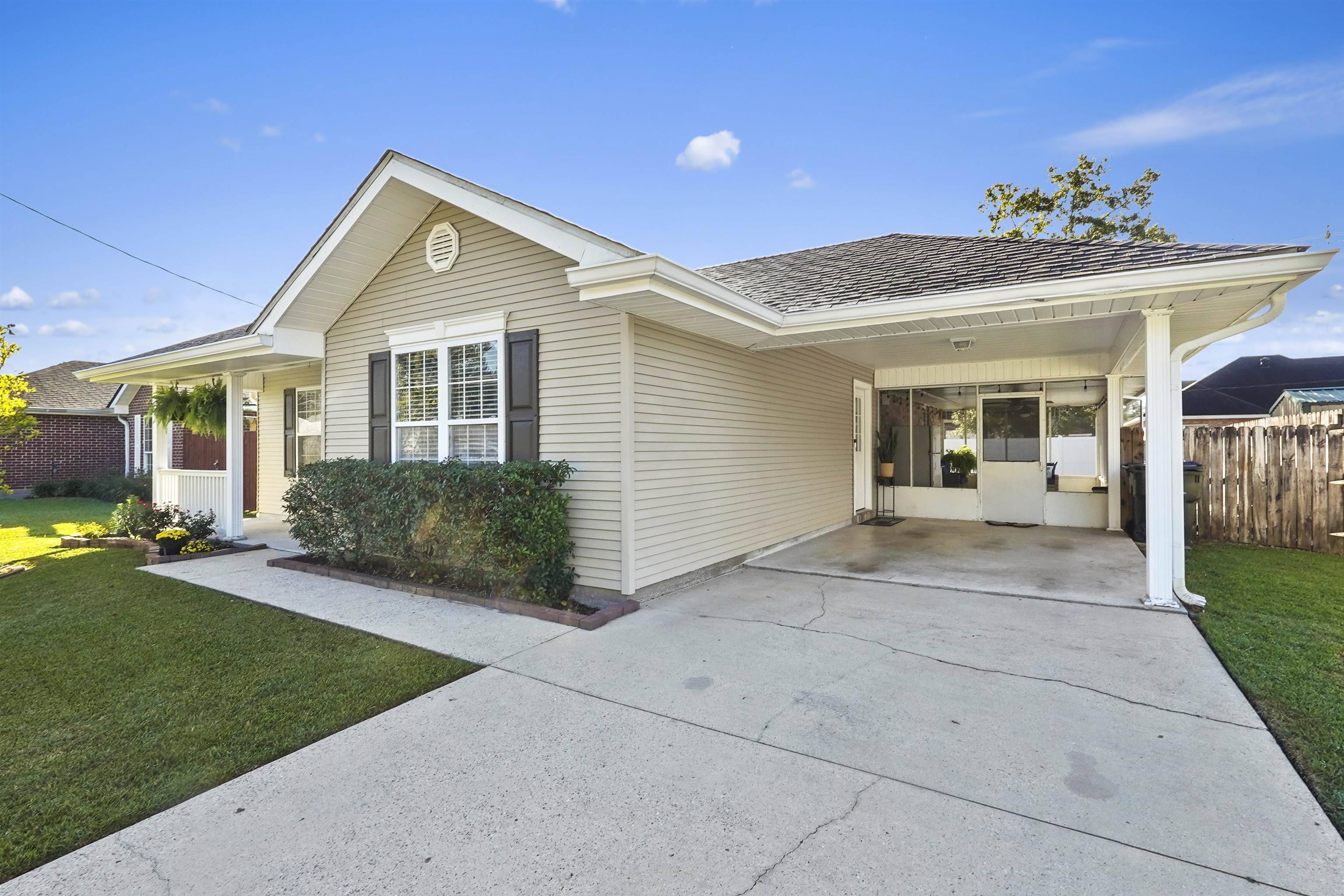 Houma, LA 70364,300A Idlewild Drive