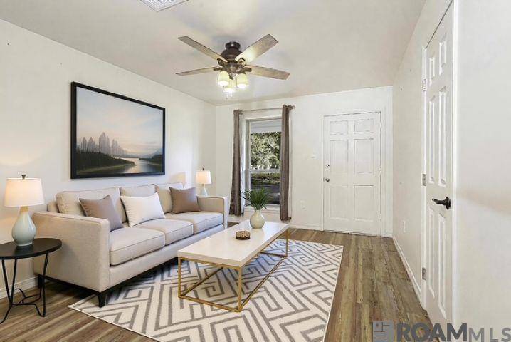 Denham Springs, LA 70726,911 Hatchell Ln