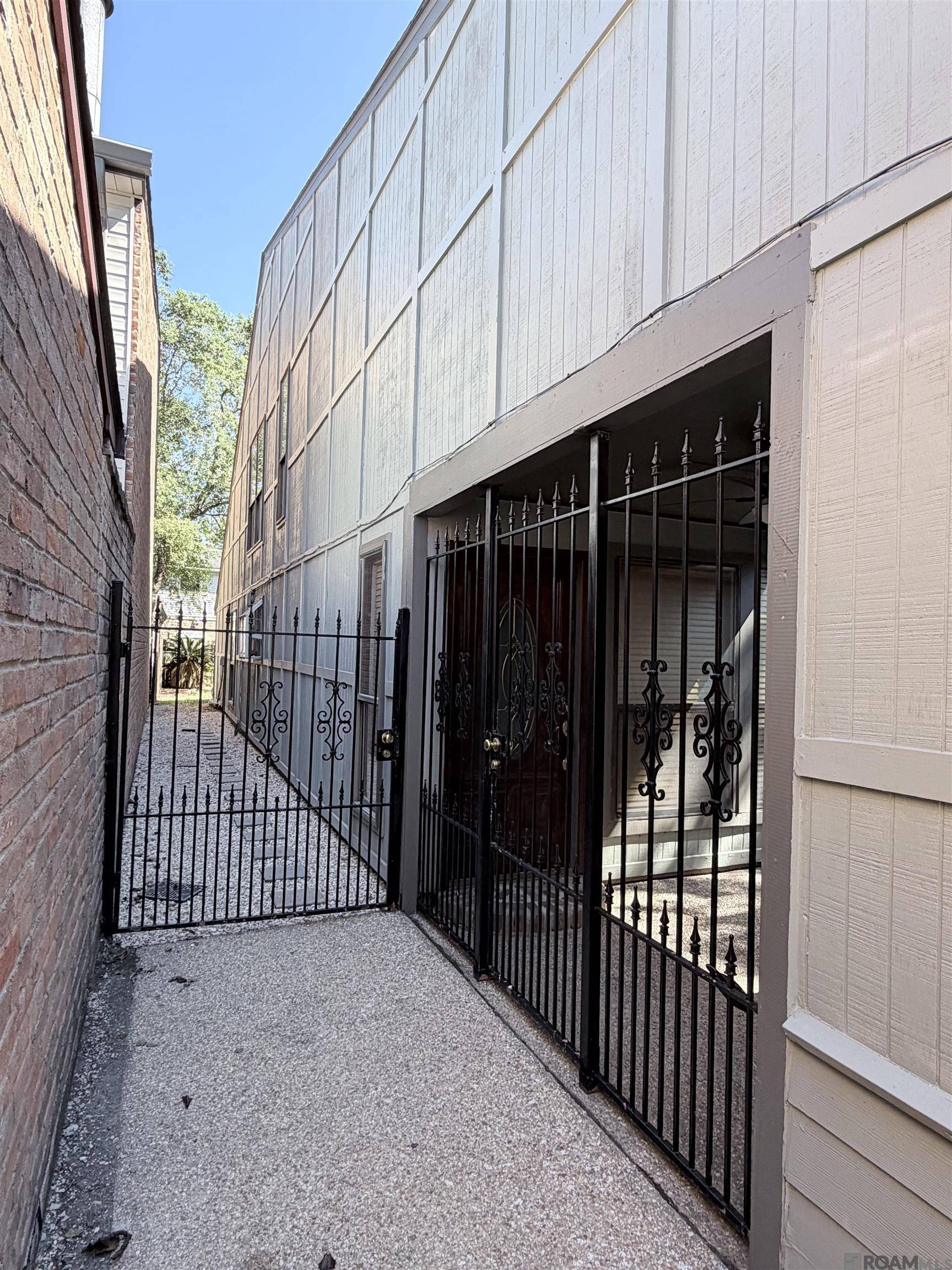 Baton Rouge, LA 70815,1905 Stonegate Ct