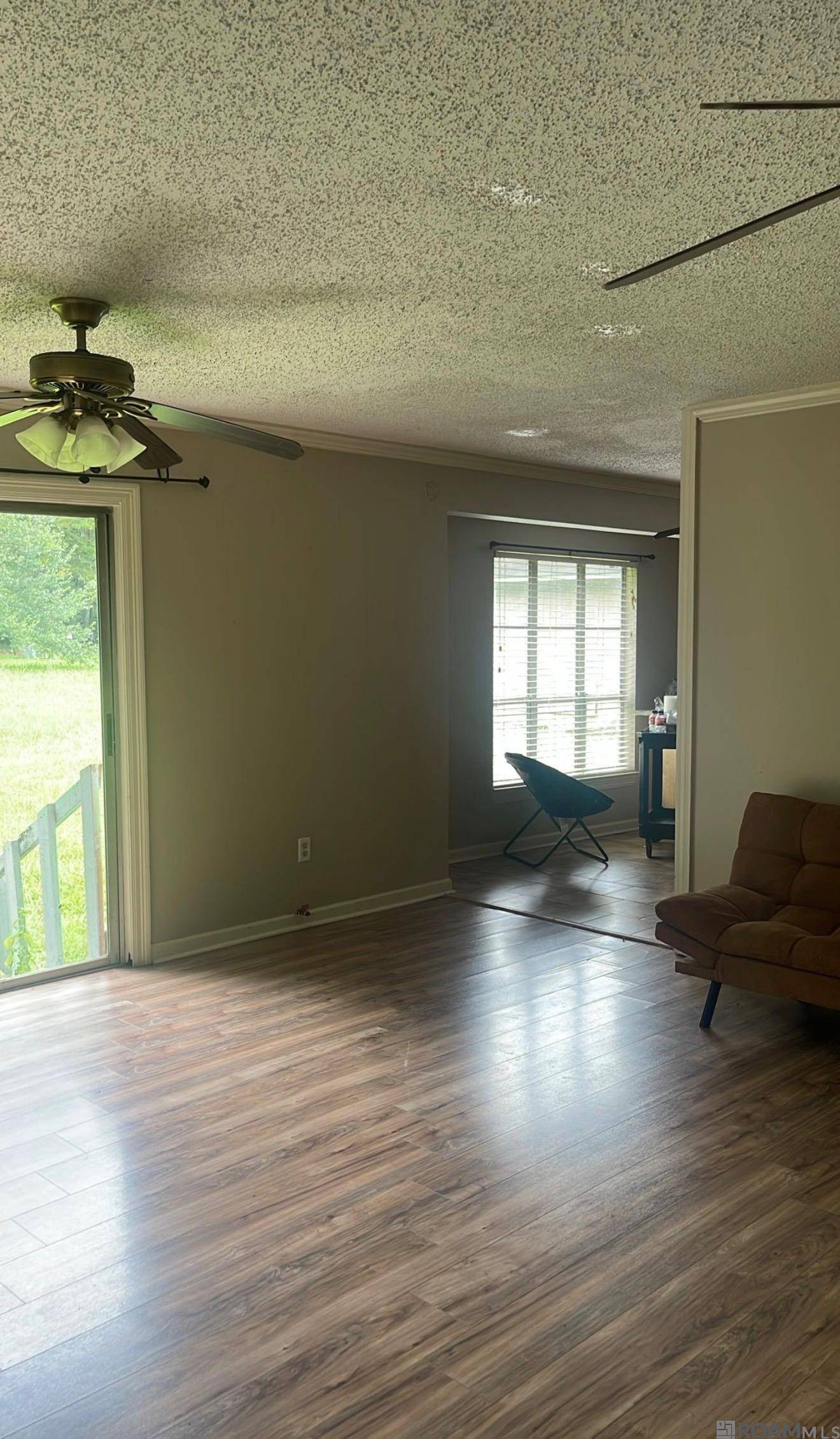 Denham Springs, LA 70726,13481 Henry Dr